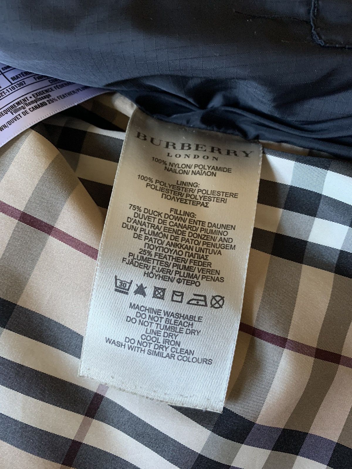 Burberry Burberry Vest Size US M / EU 48-50 / 2 - 4 Thumbnail