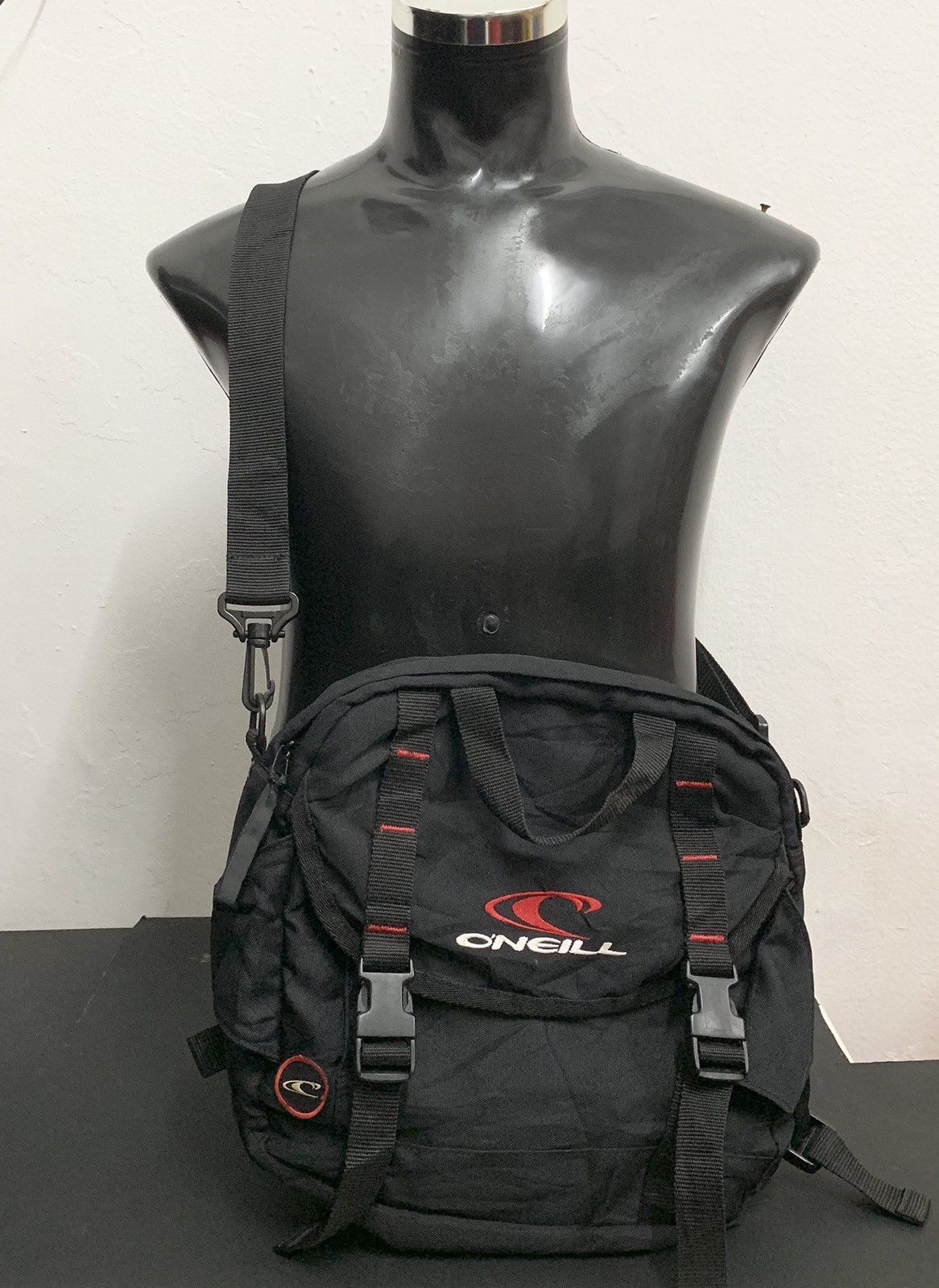 O'Neill ⚡️⚡️FAST SALE⚡️⚡️Authentic Oneill Waist/sling/carry Bag Size ONE SIZE - 2 Thumbnail