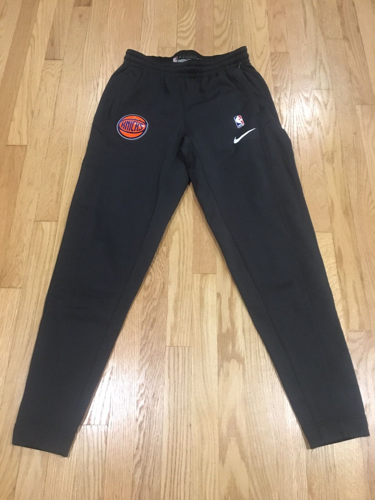 Nike New York Knicks Sweatpants Joggers Practice Warmup On-Court Size US 33 - 1 Preview