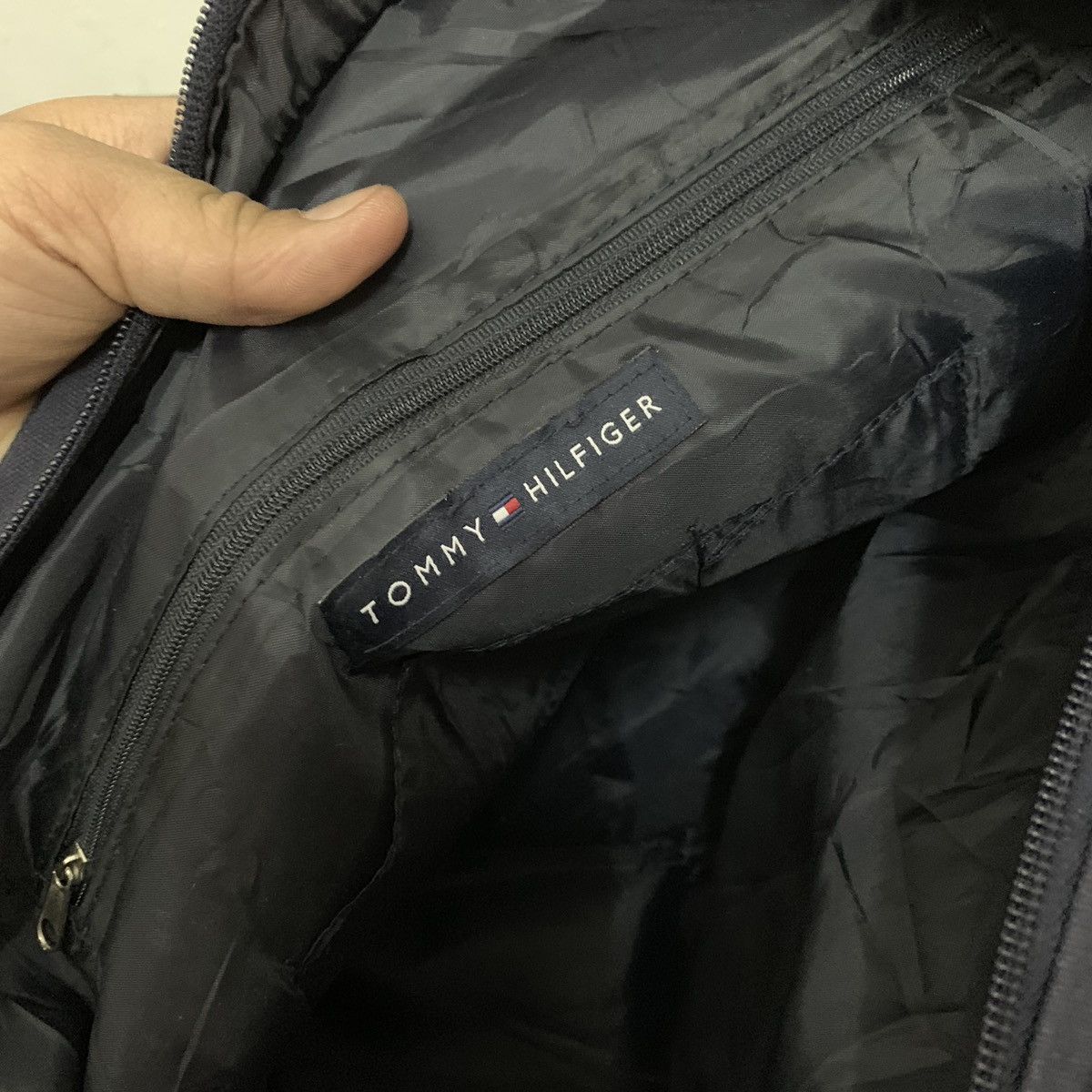 Tommy Hilfiger ⚡️‼️FAST SALE‼️⚡️Authentic Tommy Hilfiger Tote Bag Size ONE SIZE - 8 Thumbnail