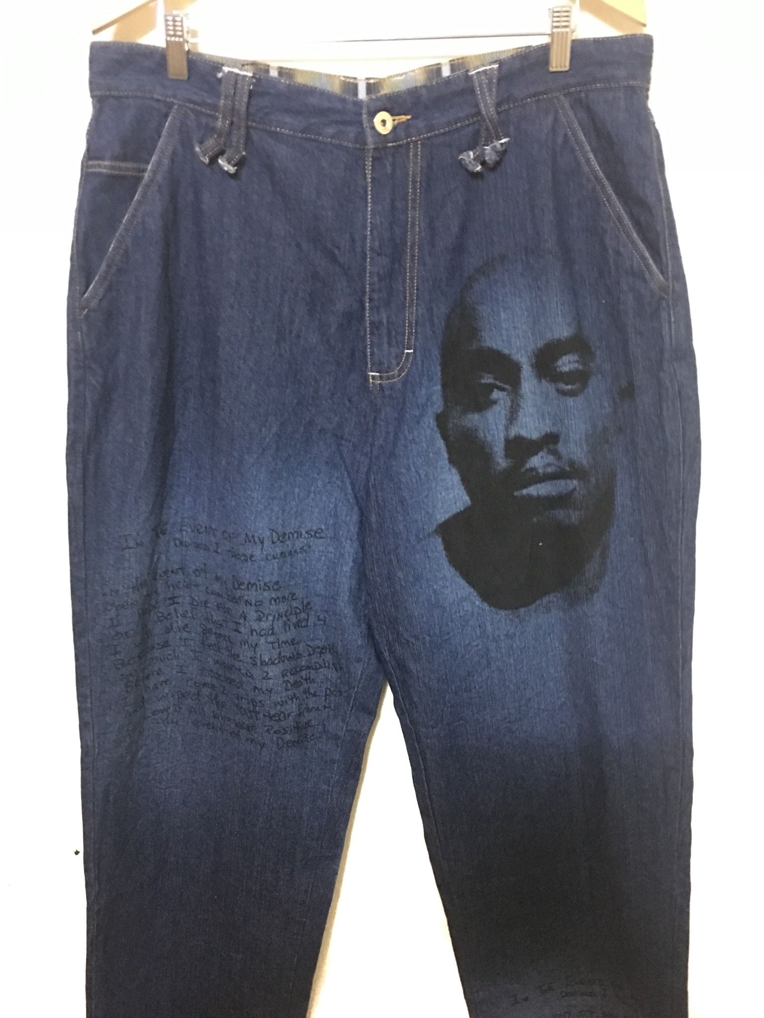 Makaveli Tupac Shakur Hip Hop Baggy Denim Design Spell Out logo Size US 37 - 2 Thumbnail
