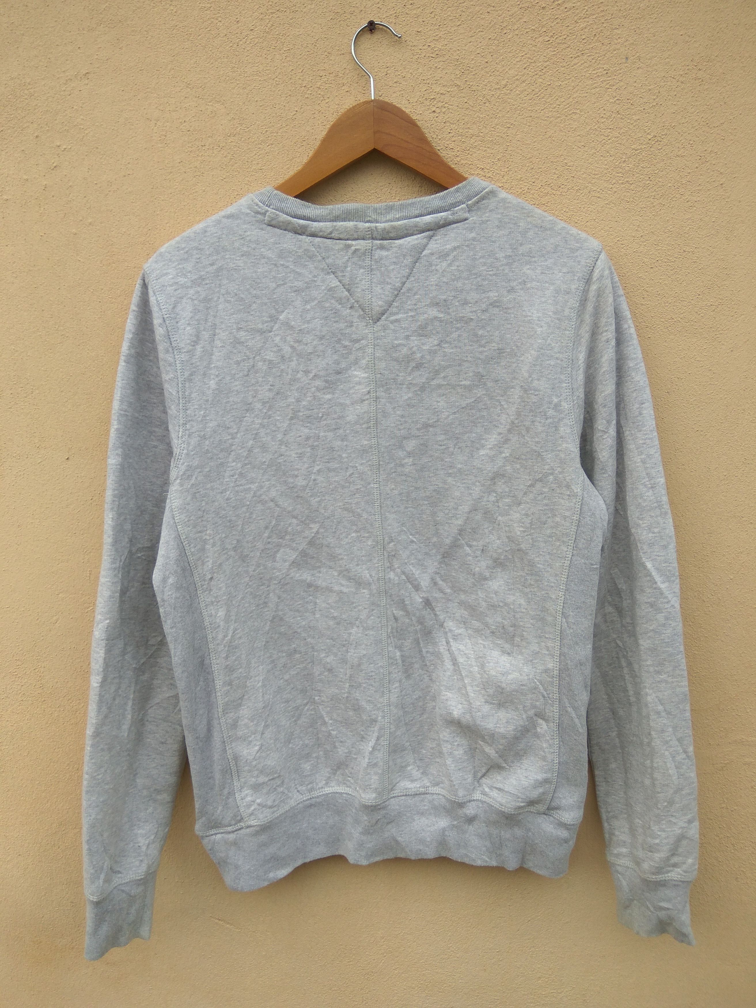 Tommy Hilfiger × Vintage Vintage Tommy Hilfiger sweatshirt shirt spell out Size US M / EU 48-50 / 2 - 3 Thumbnail