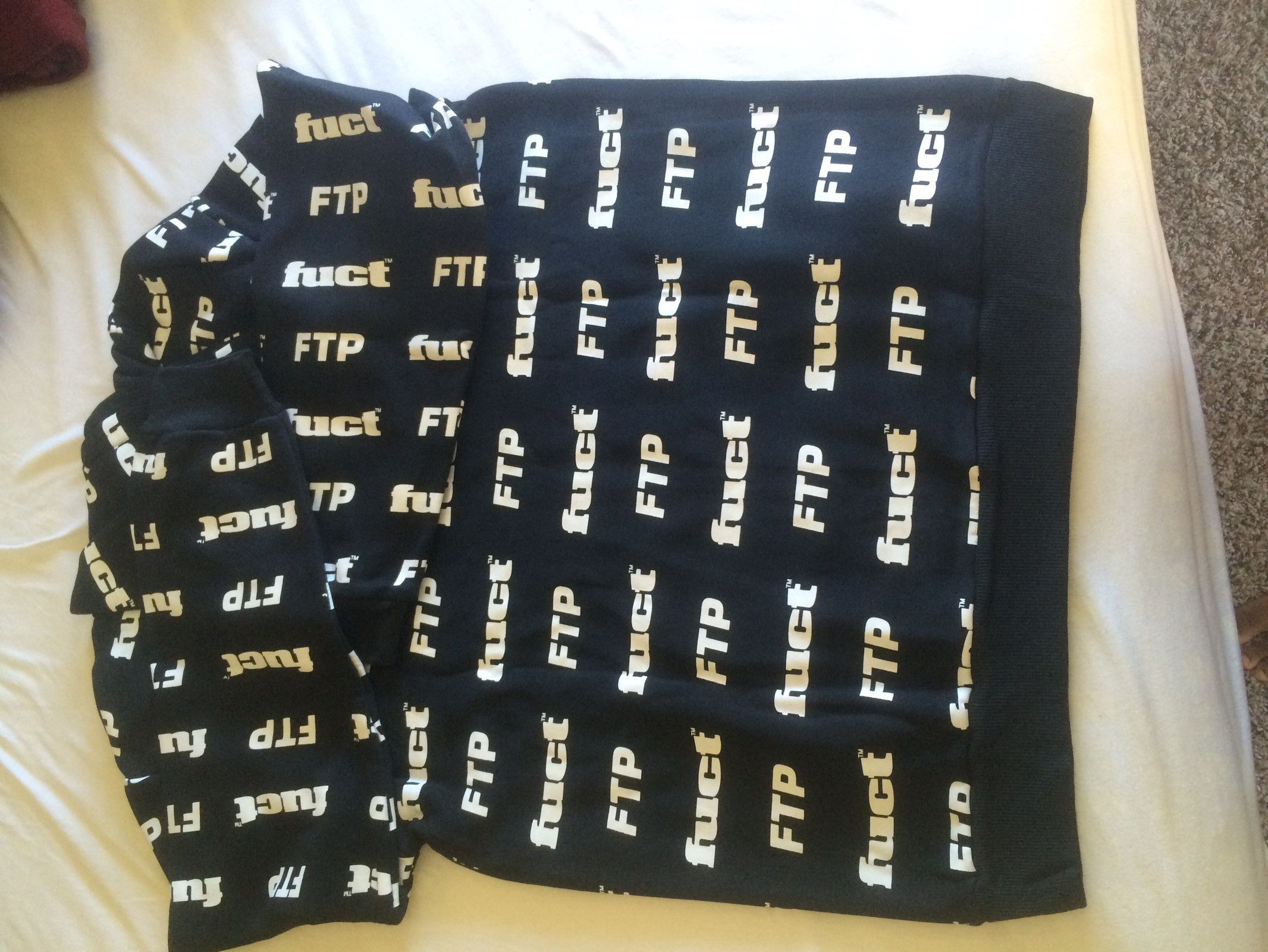 Fuck The Population Ftp x Fuct all over hoodie Size US XL / EU 56 / 4 - 5 Preview