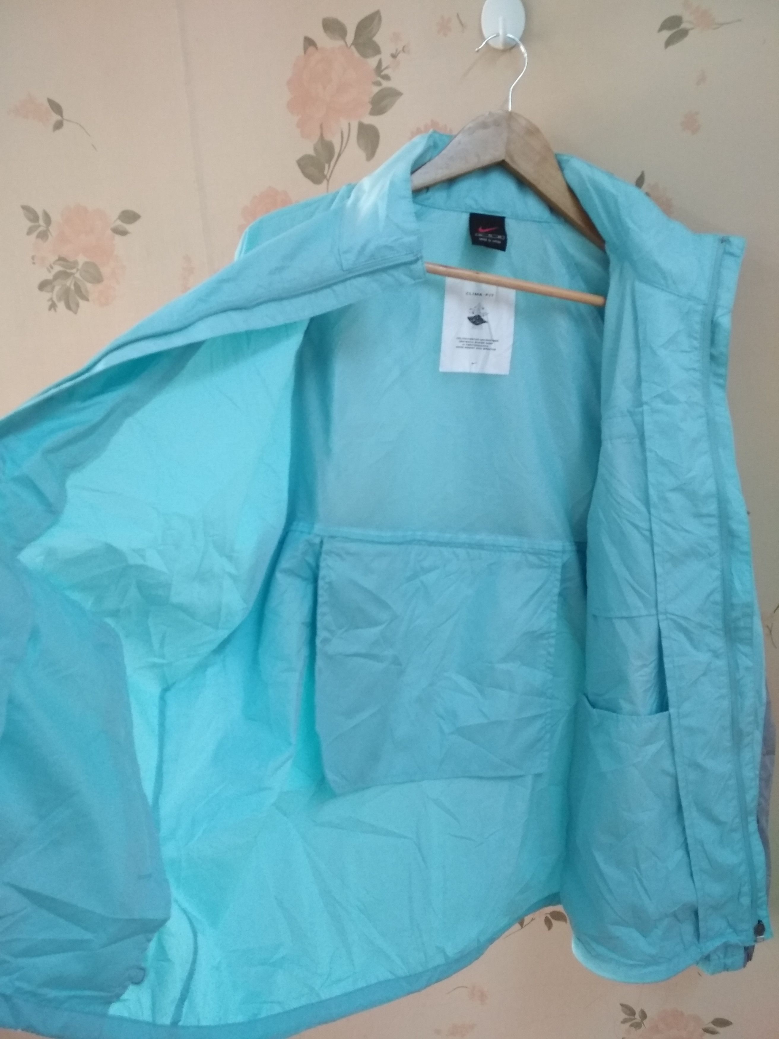 Nike Sweater Windbreaker