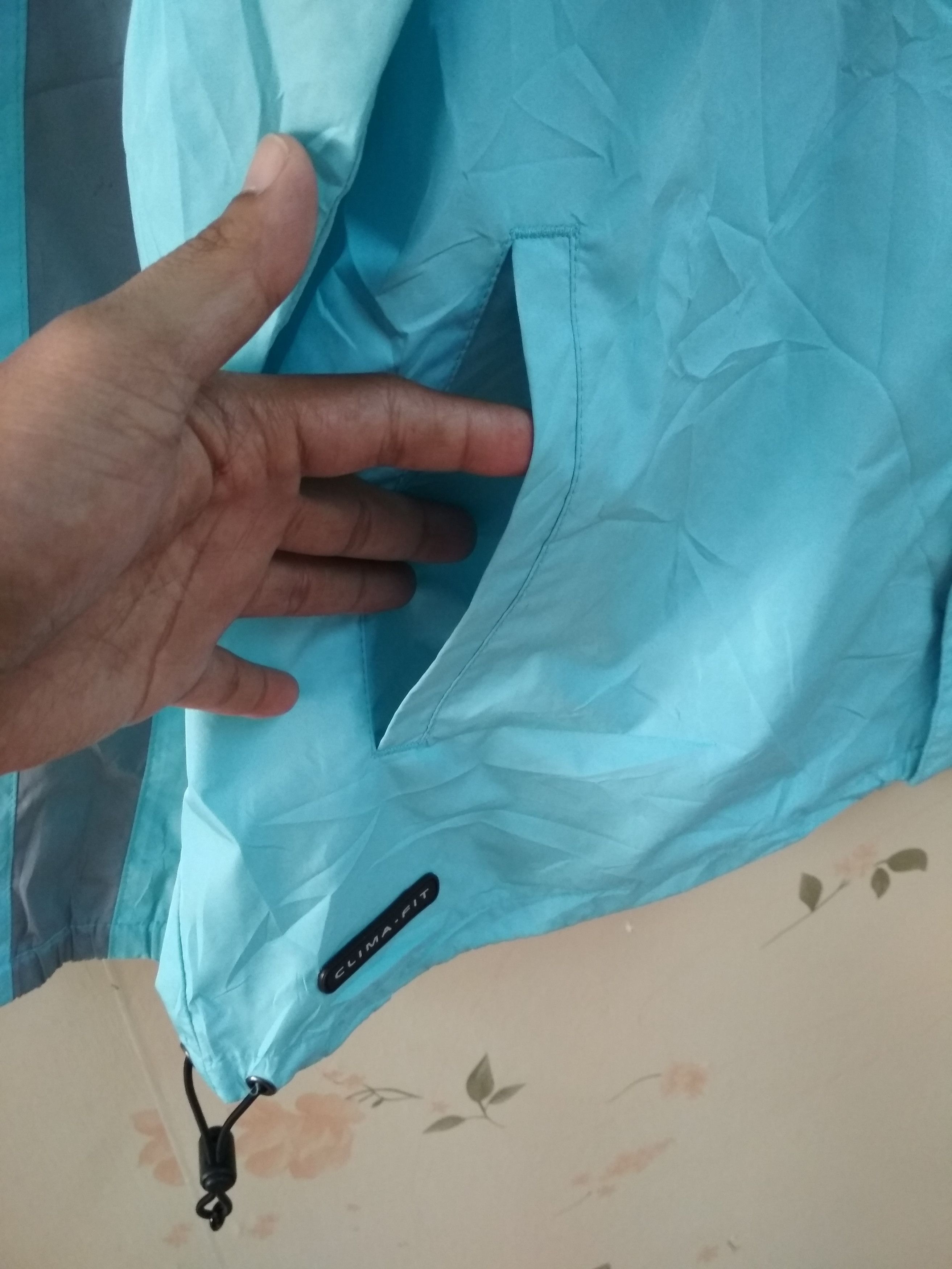 Nike Sweater Windbreaker
