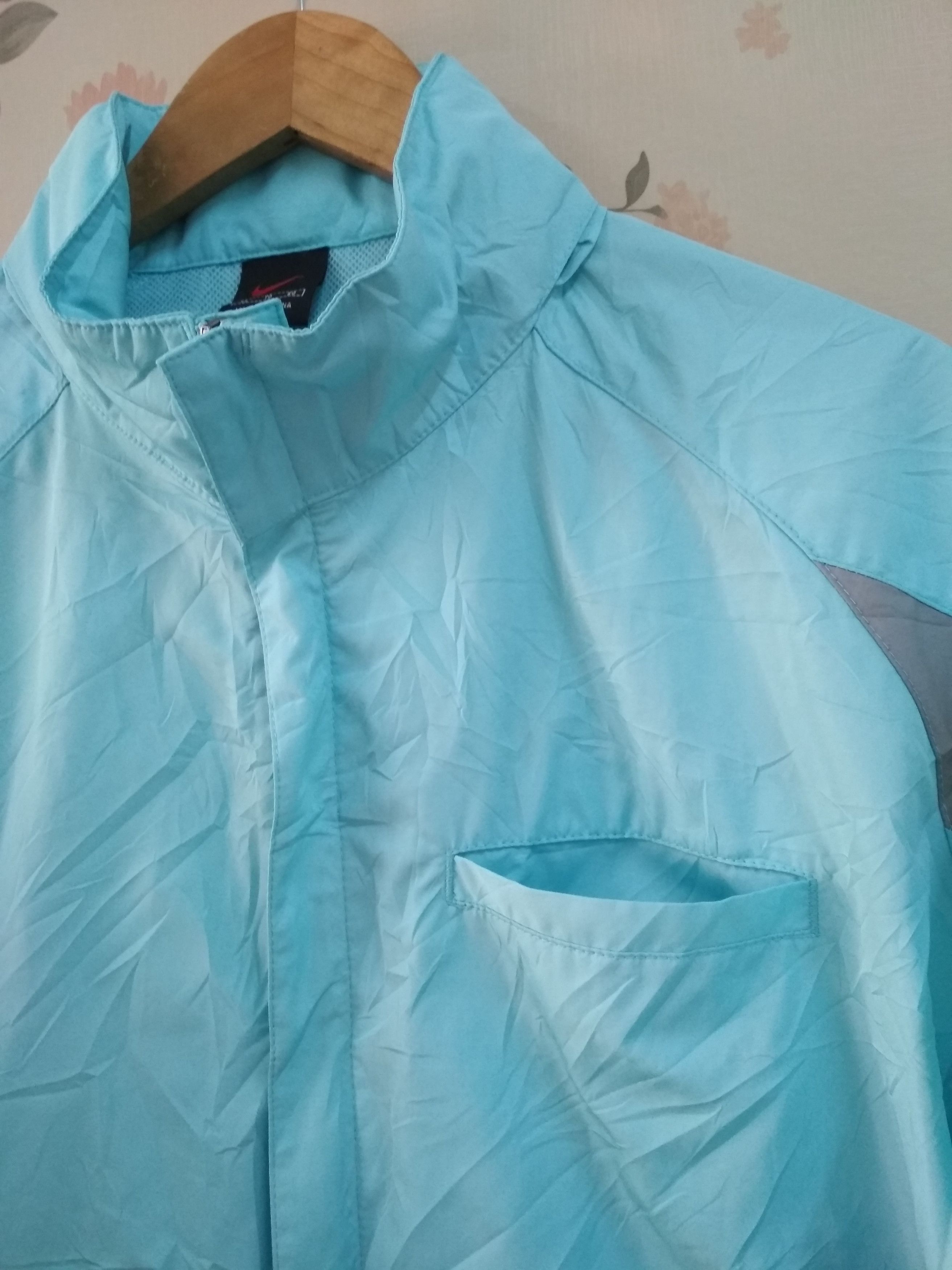 Nike Sweater Windbreaker