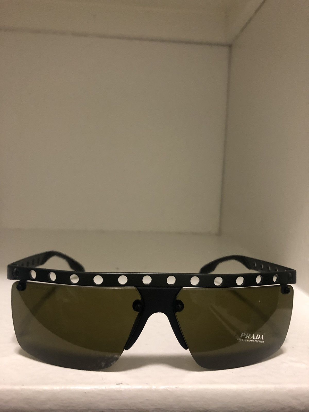 Prada shop machine sunglasses