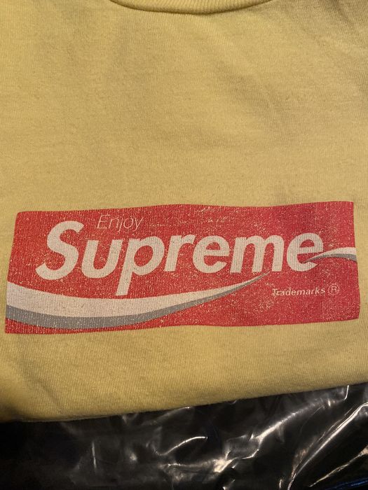 Coca cola outlet box logo