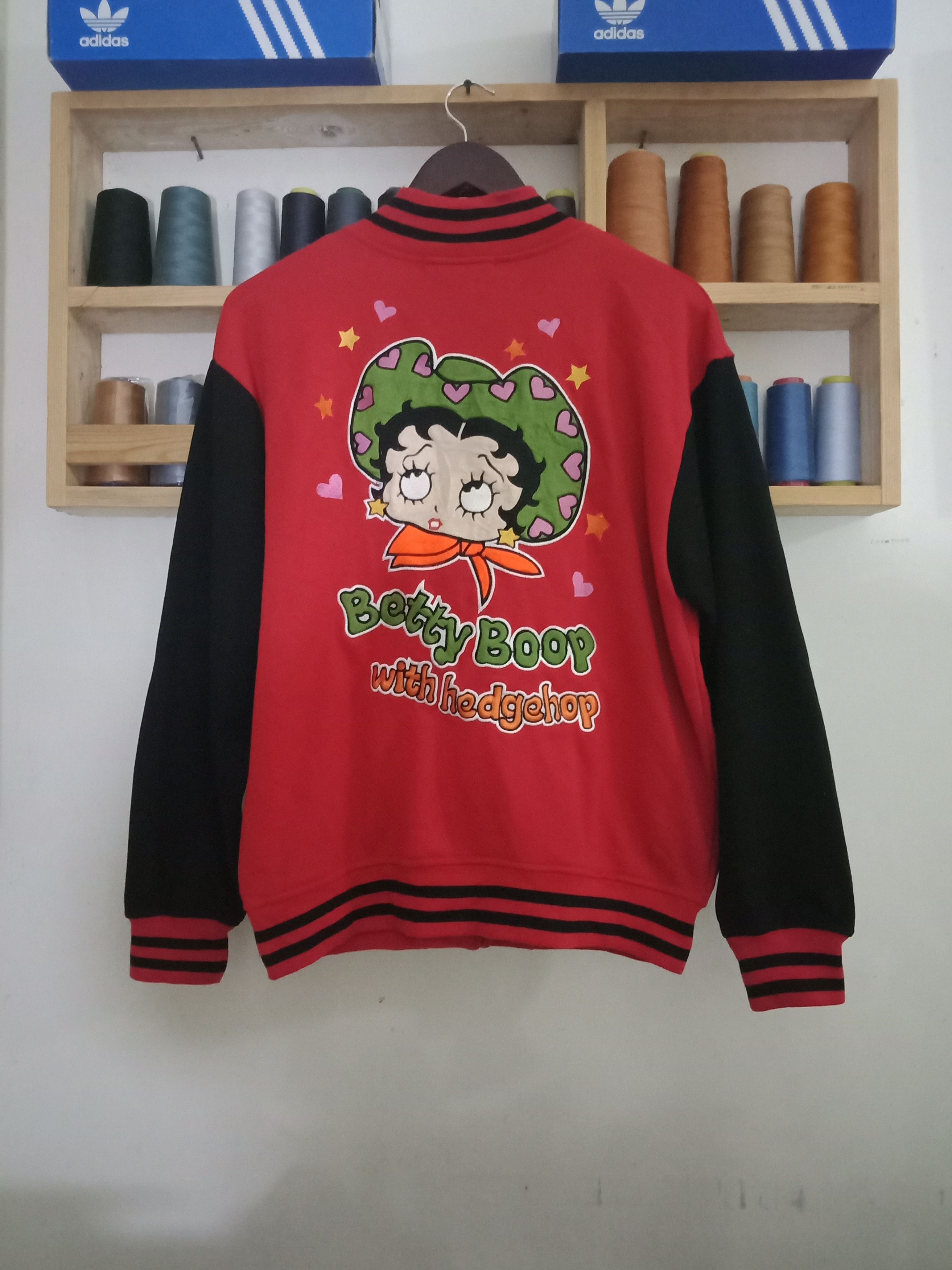 Cartoon Network BETTY BOOP Sweatshirt Big Logo Zipper Down M-L Size Size US M / EU 48-50 / 2 - 1 Thumbnail