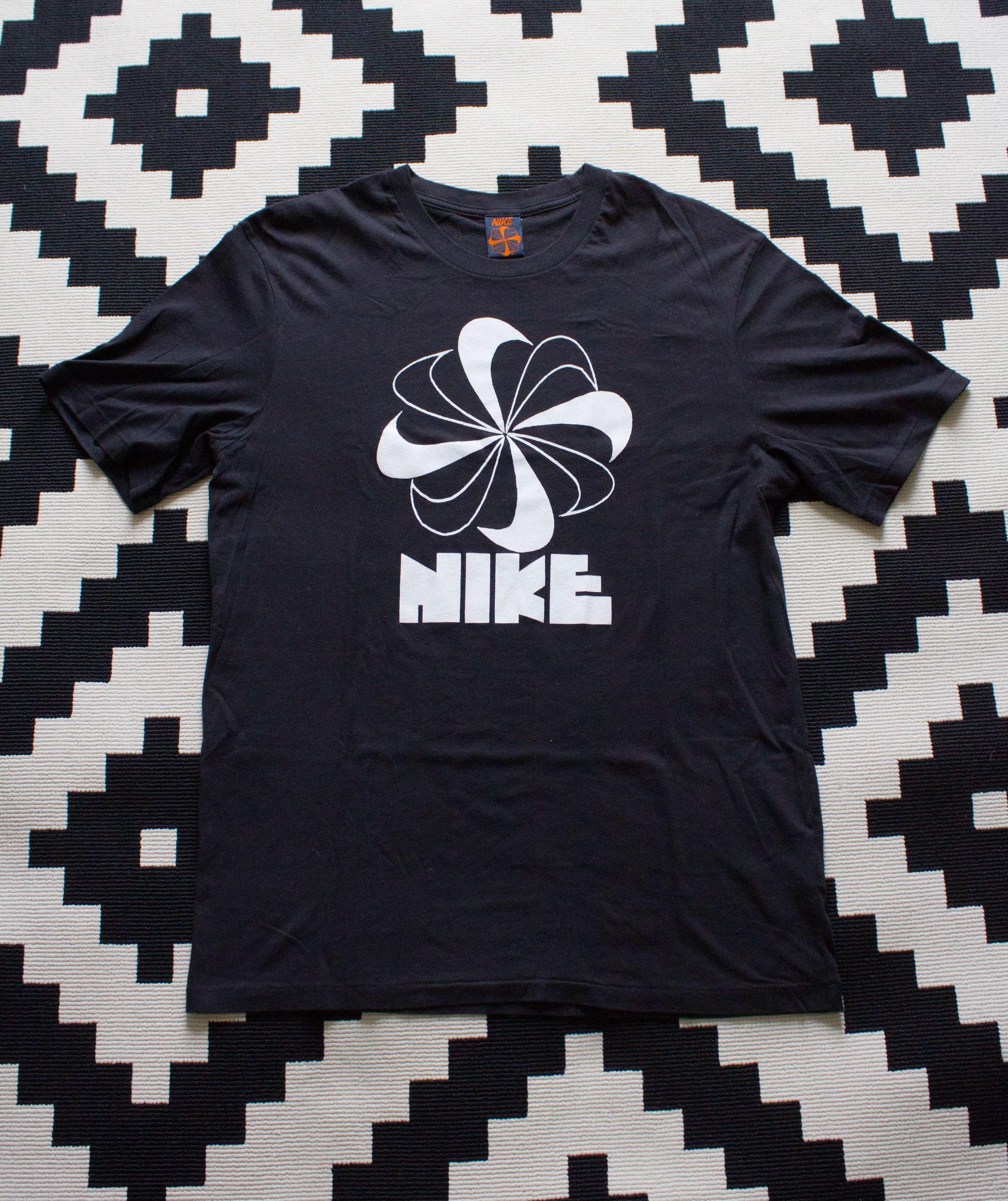 Nike Pinwheel T Shirt