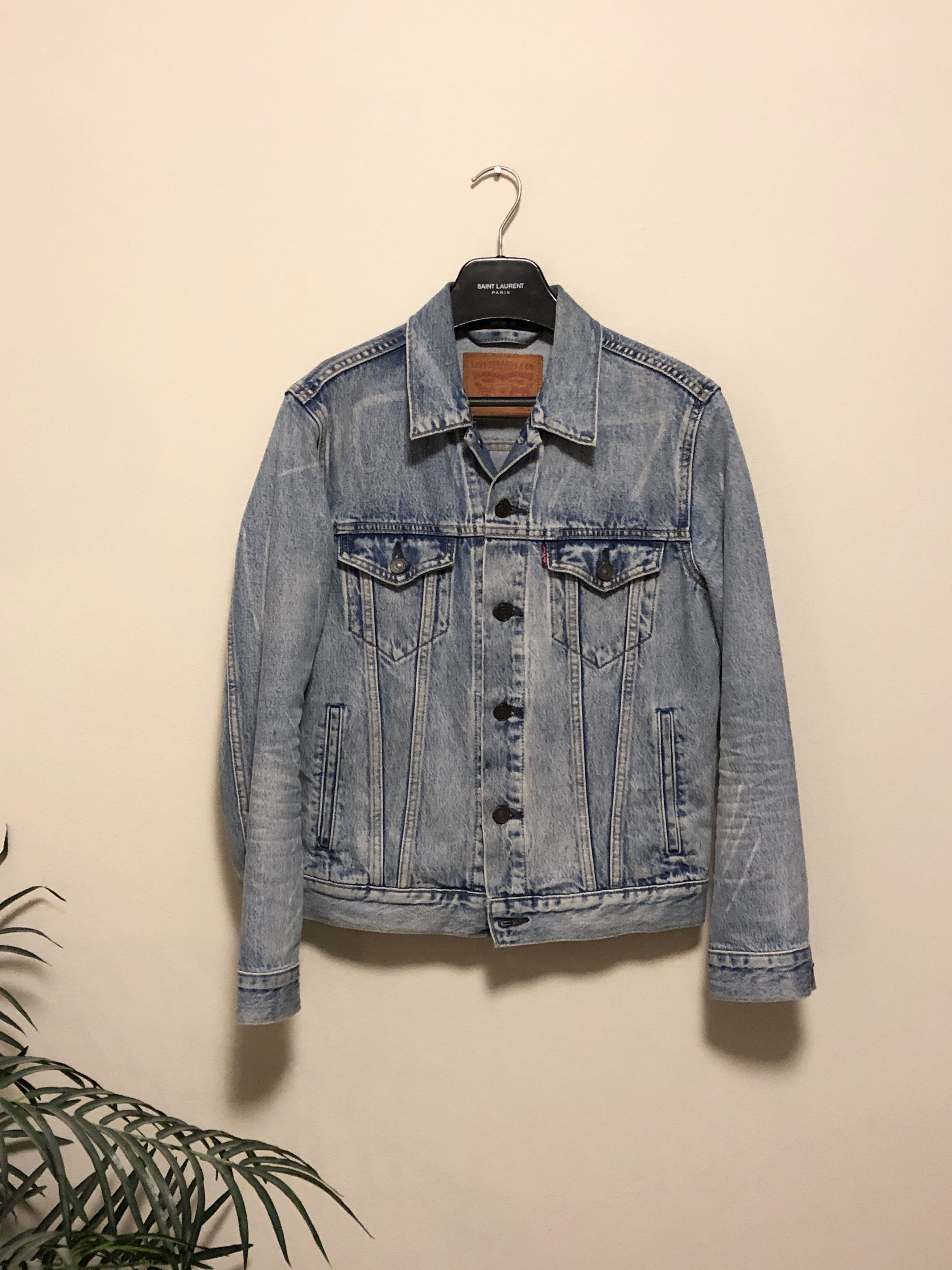 Levis rolled up dollar best sale