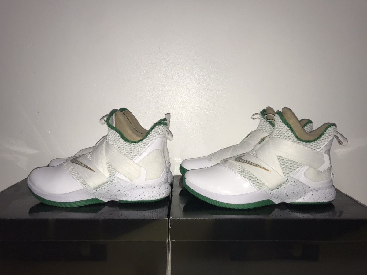 Nike LeBron zoom soldier 12 SVSM home Size US 12 / EU 45 - 1 Thumbnail