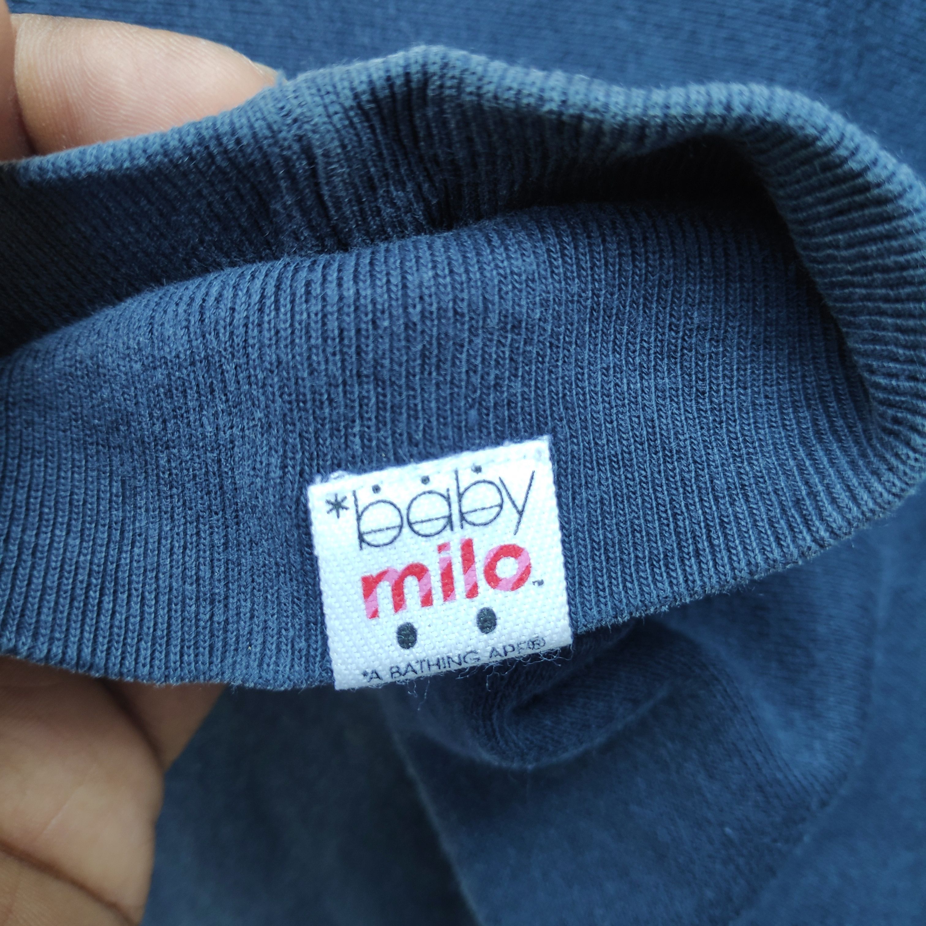 Bape × Kaws BAPE x KAWS BABY MILO SWEATSHIRT LARGE PULLOVER Size US L / EU 52-54 / 3 - 8 Thumbnail
