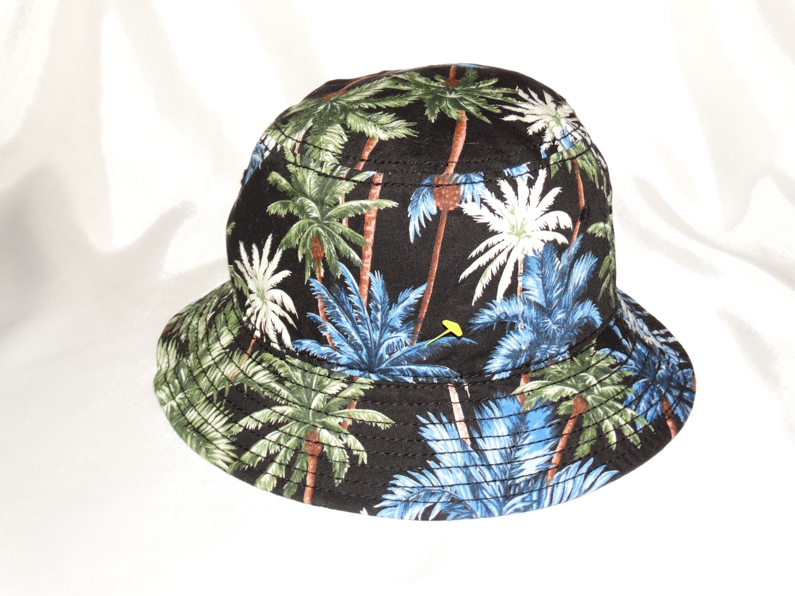 Flannel × New Era B1 New era hawaiian print Bucket Hat S 56cm rare Size ONE SIZE - 2 Thumbnail