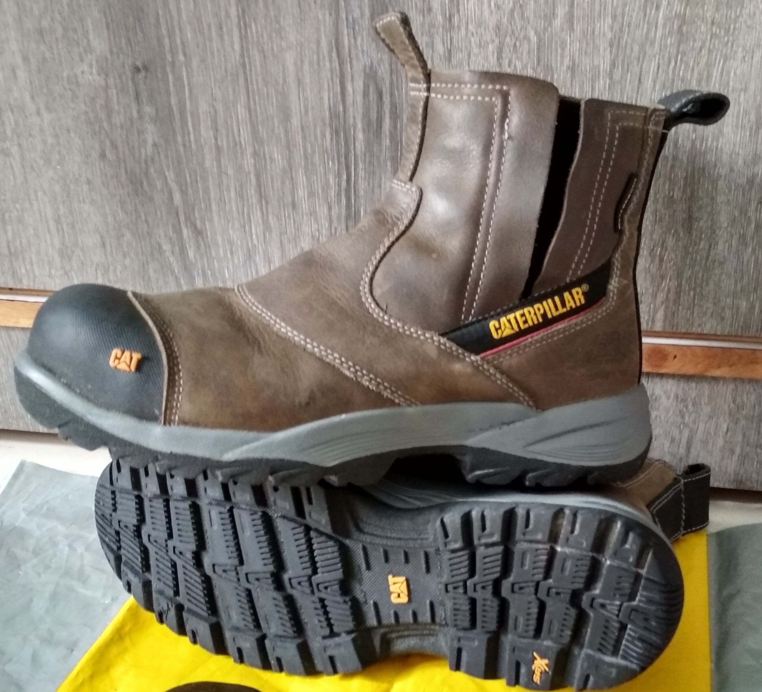 Caterpillar Cat Pull on waterproof Boots for Men's Size US 8 / EU 41 - 1 Preview