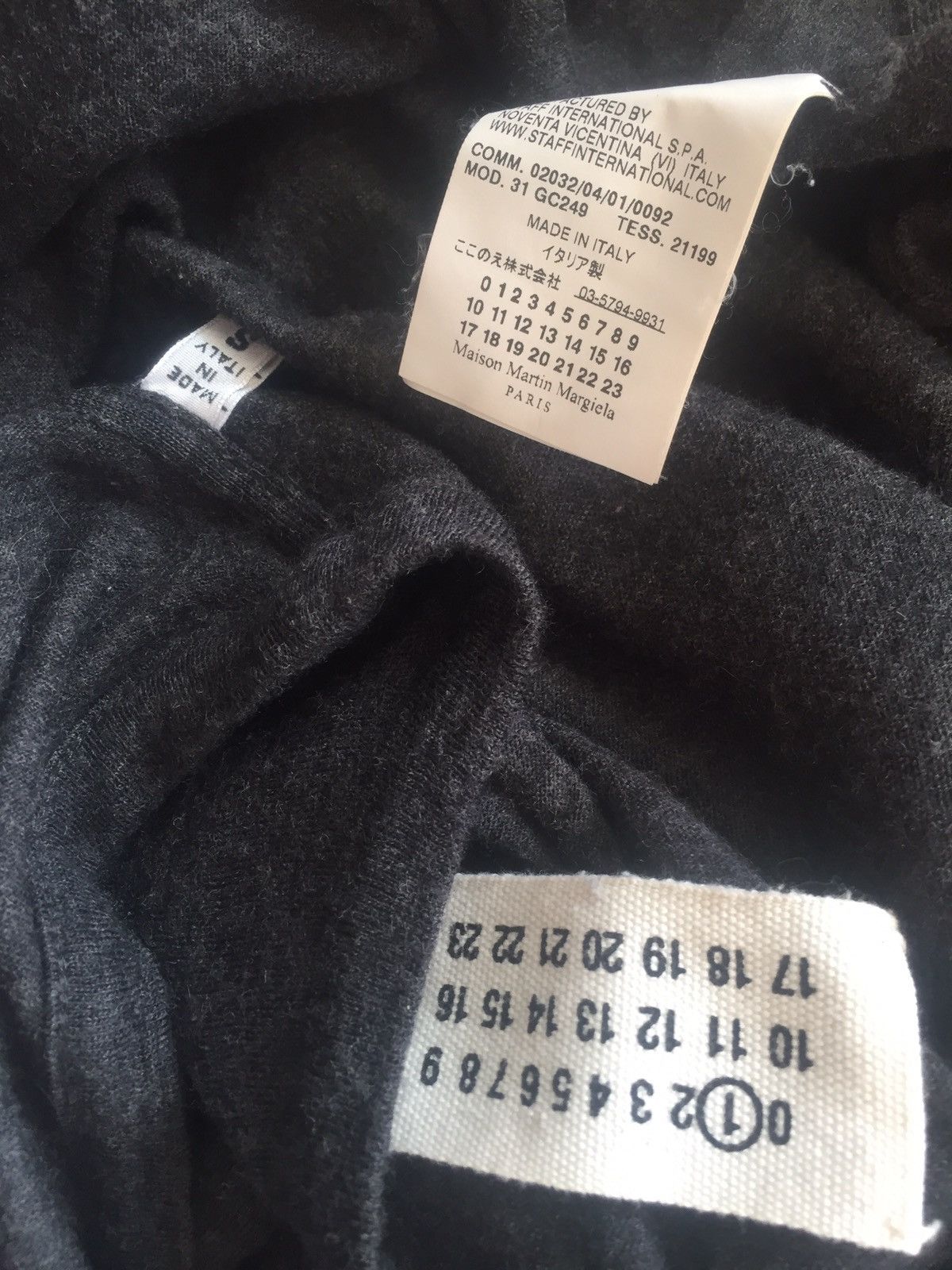 Maison Margiela Wool asymmetric sweater S Size S / US 4 / IT 40 - 7 Thumbnail