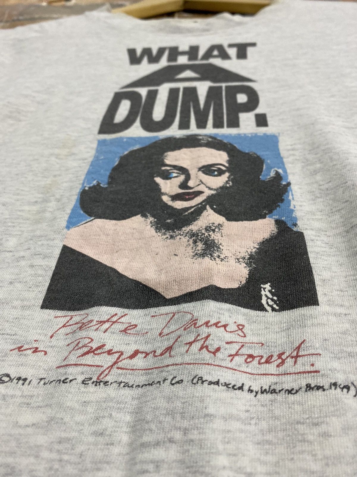 Vintage vintage 1991 beyond the forest bette davis what a dump shirt Size US XL / EU 56 / 4 - 5 Thumbnail
