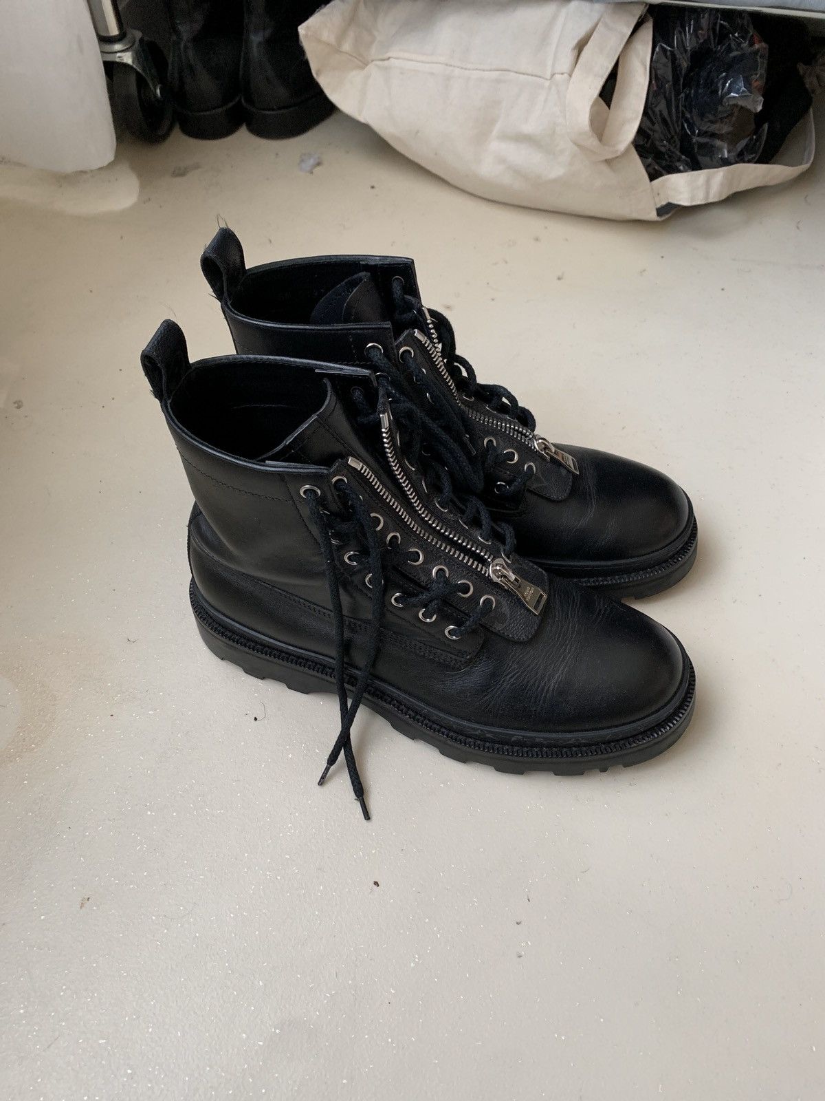 louis-vuitton mens boots