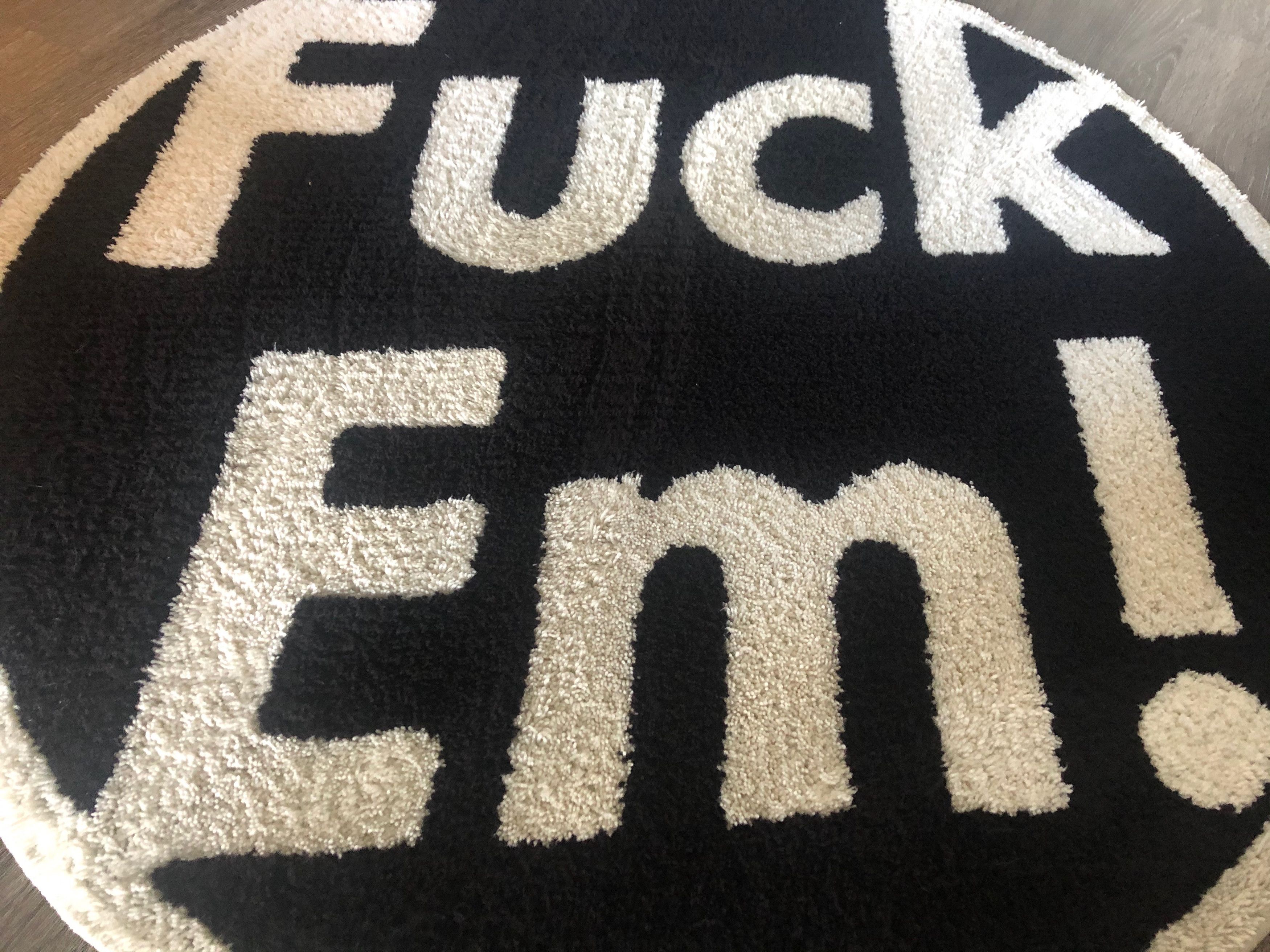 supreme gallery1950 ラグマット fuckem クリーニング済 supreme ラグマット fuck em gallery1950 - メルカリ