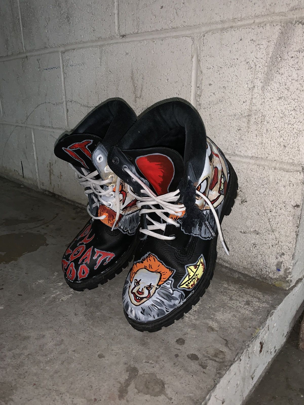 Timberland 🎈 Custom ‘IT’ pennywise Timberlands Size US 9 / EU 42 - 4 Thumbnail