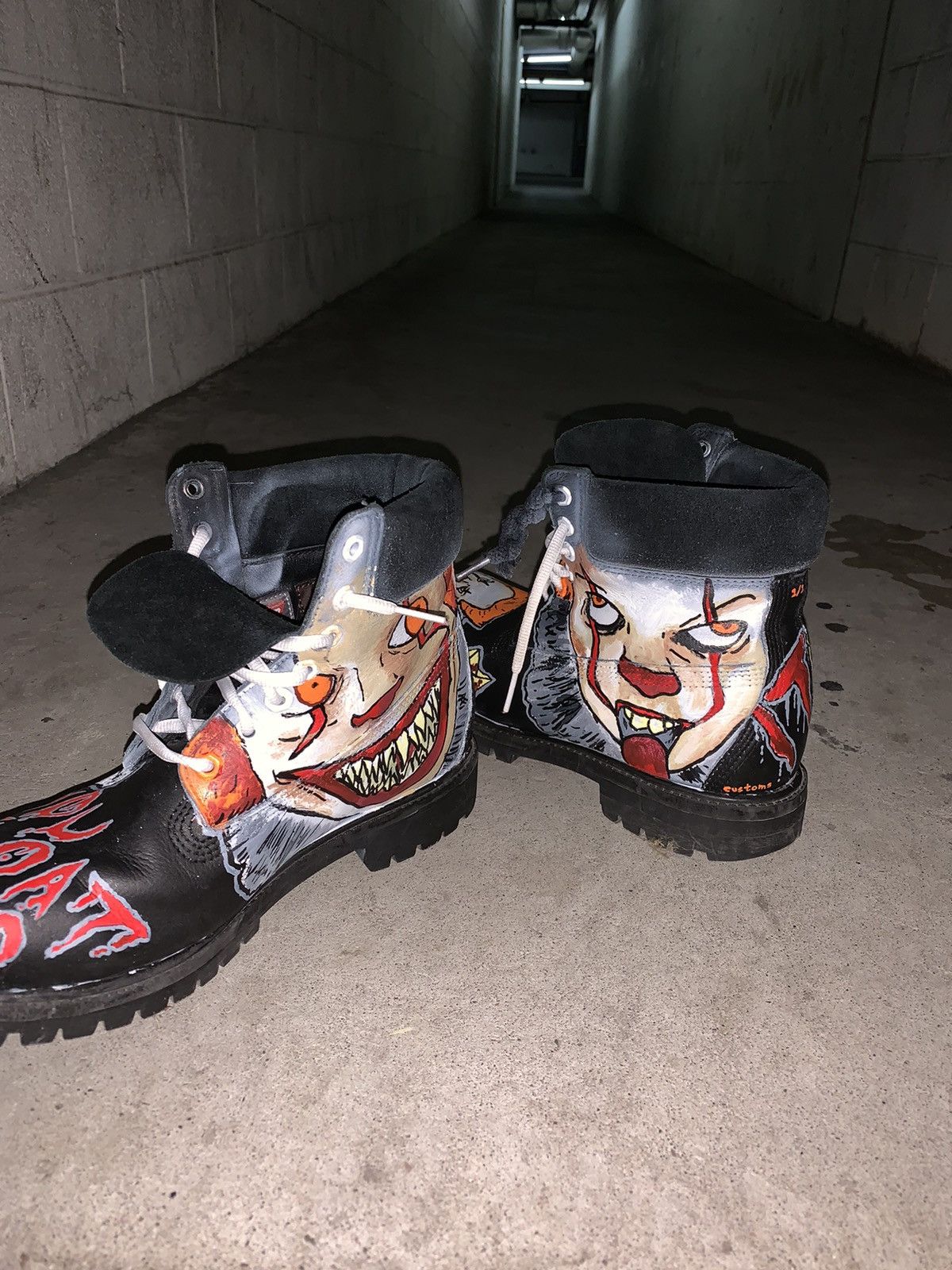 Timberland 🎈 Custom ‘IT’ pennywise Timberlands Size US 9 / EU 42 - 5 Thumbnail