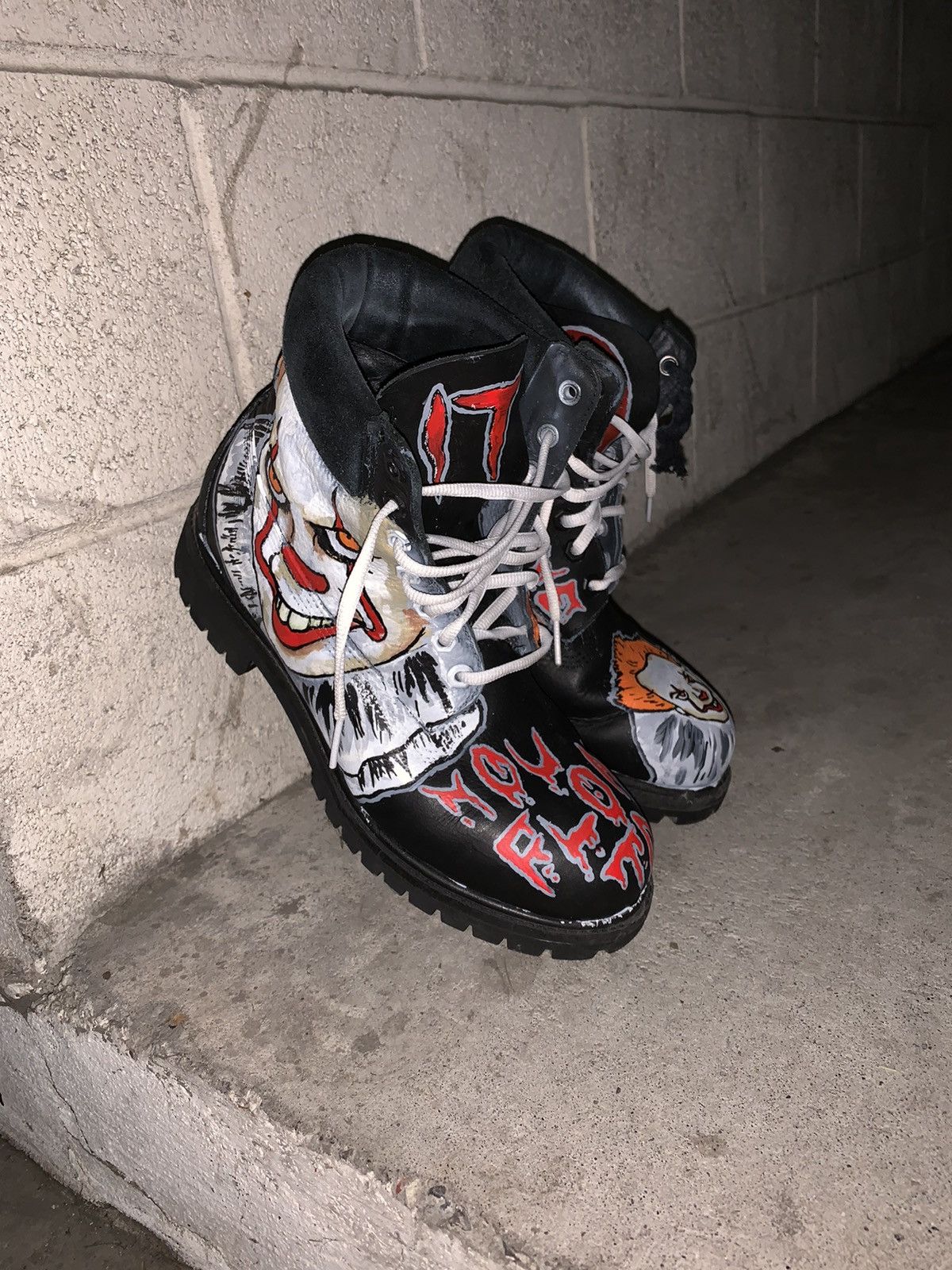 Timberland 🎈 Custom ‘IT’ pennywise Timberlands Size US 9 / EU 42 - 6 Thumbnail