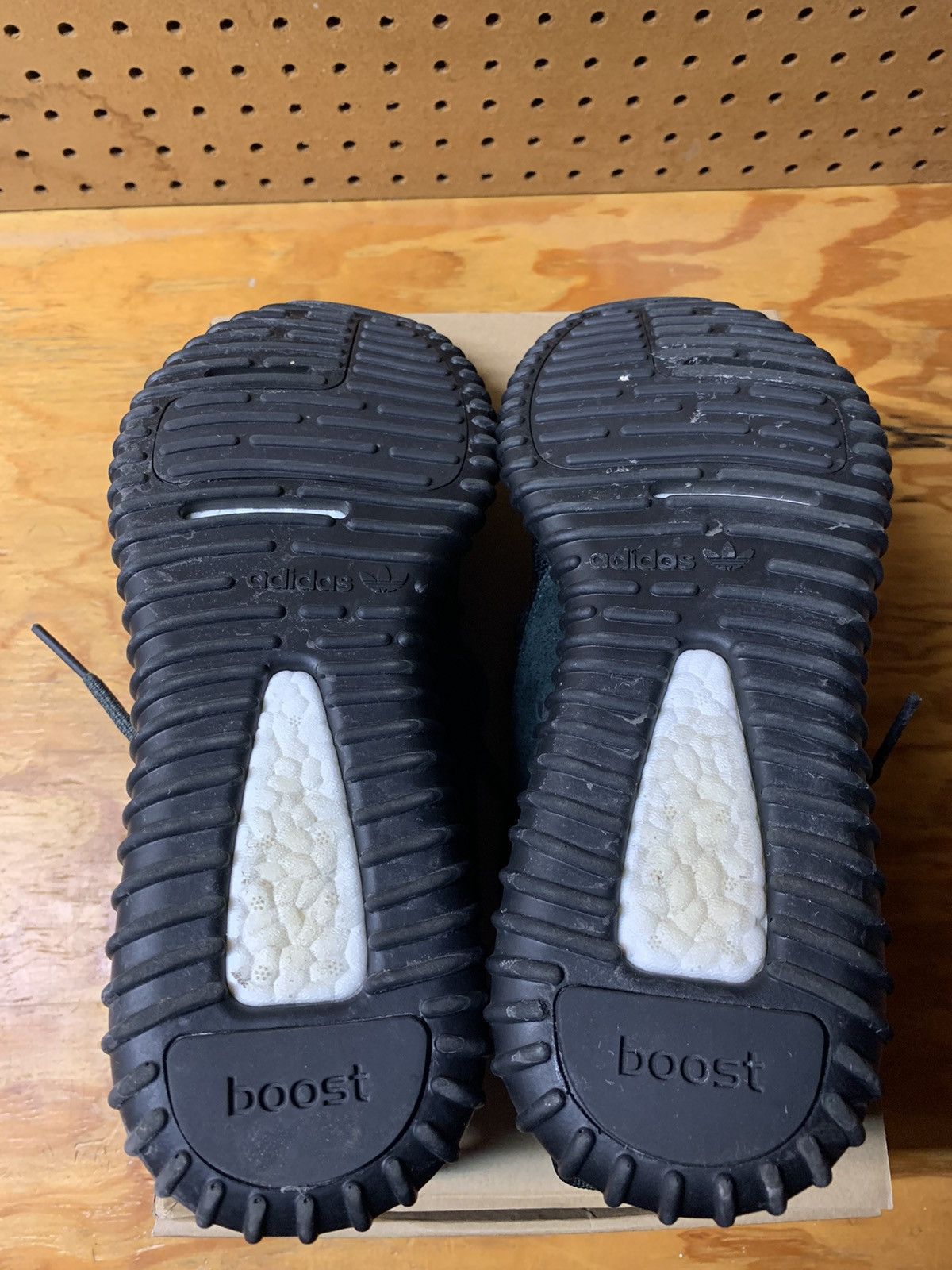 Adidas Yeezy Boost 350 Pirate Black 2015 Size US 11 / EU 44 - 5 Thumbnail