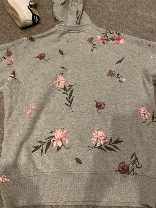 Kith williams 2 outlet floral hoodie off white