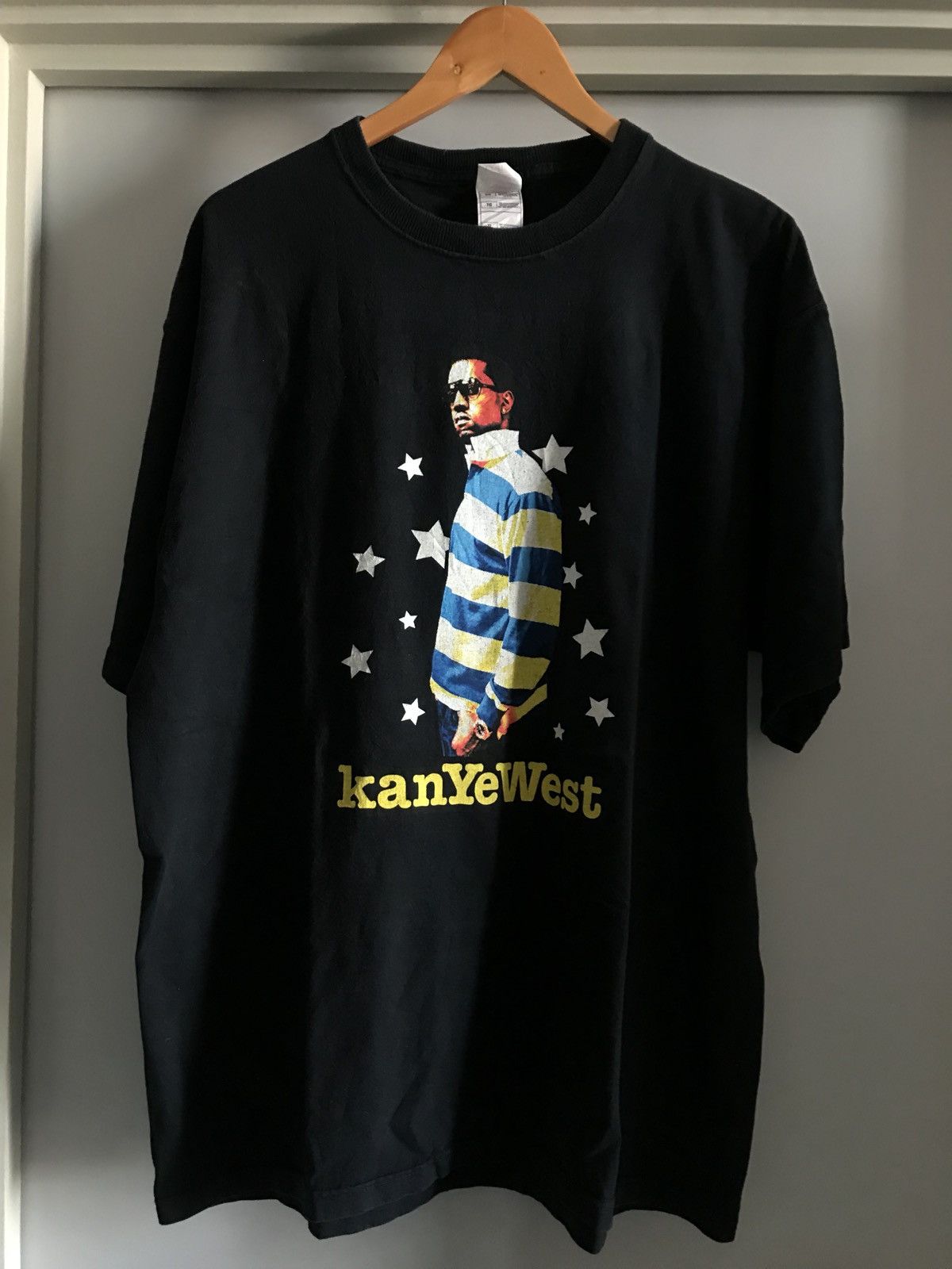 00’s Kanye West School Sprit Tour Tee Vintage 2004 Kanye West School Spirit Tour T Shirt Size