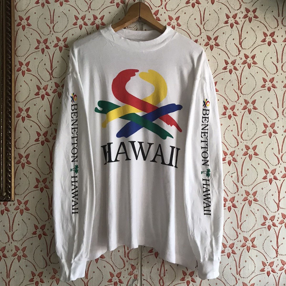 Benetton VINTAGE BENETTON HAWAII SWEATSHIRT MADE IN ITALY BIG IMAGE Size US XL / EU 56 / 4 - 2 Thumbnail