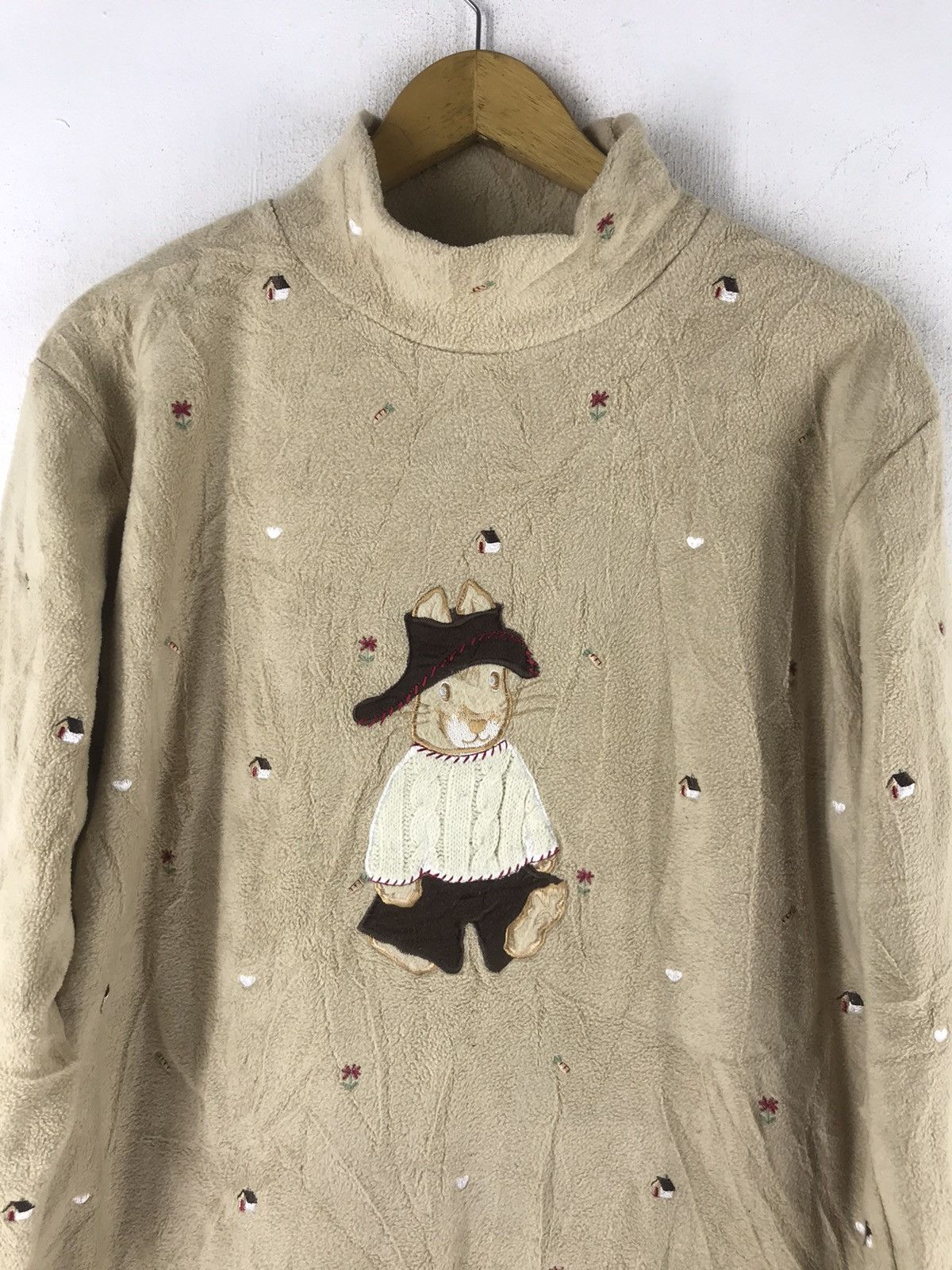 Japanese Brand SWEATSHIRT FLEECE CONNIE LUIS RABBIT EMBROIDERY Size US M / EU 48-50 / 2 - 2 Thumbnail