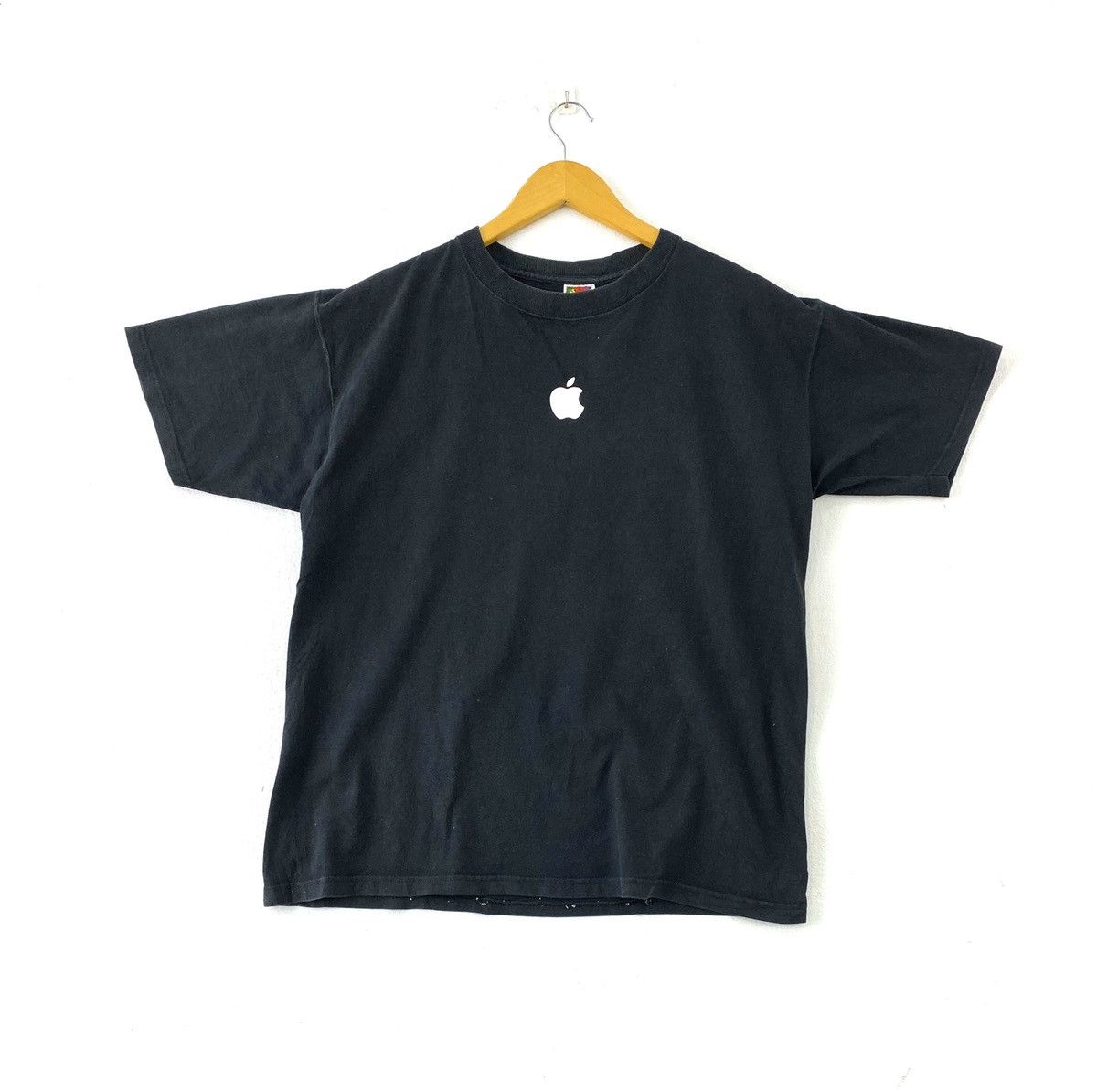 vintage 90s apple computer iphone nice design t-shirts