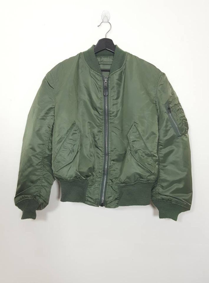 Alpha Industries MA-1 Flight Bomber Medium MIL-J-82790J USAF | Grailed