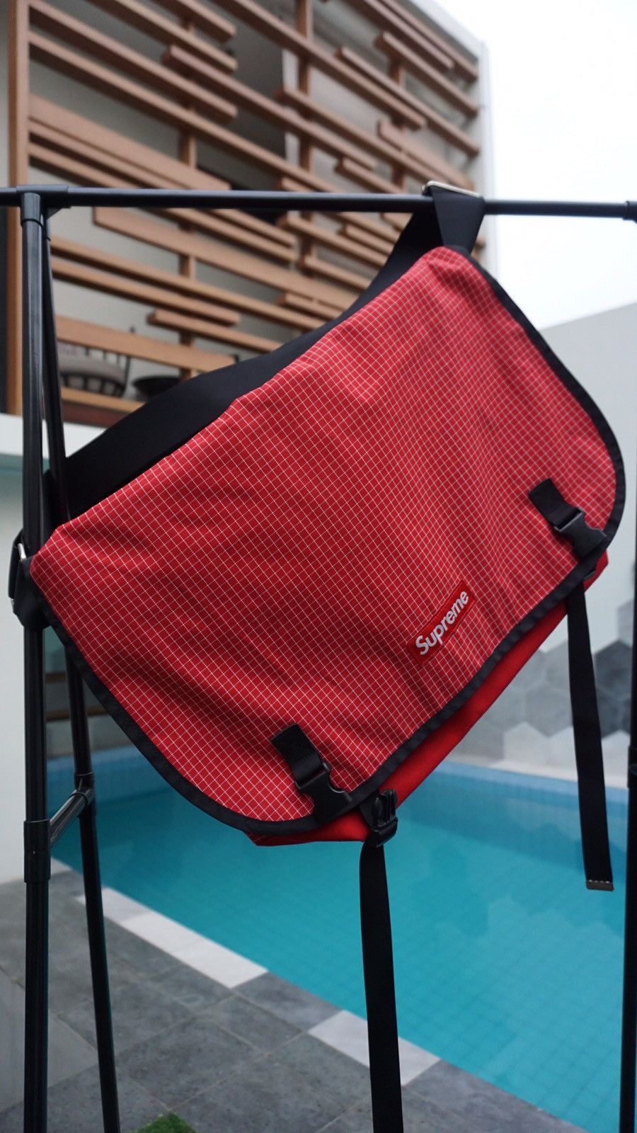 Supreme Supreme Messenger Bag Authentic Ships worldwide Grailed