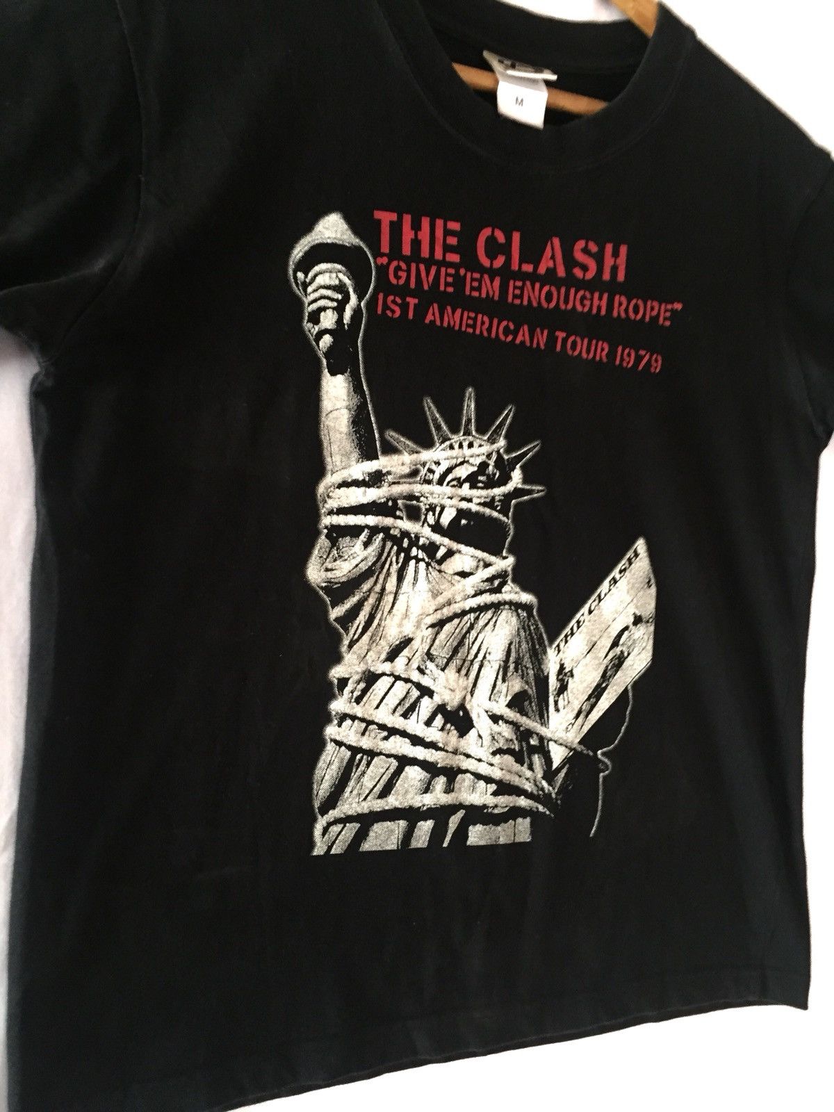 Band Tees The Clash “Give ‘Em Enough Rope” 1st American Tour 1979 Size US M / EU 48-50 / 2 - 4 Thumbnail