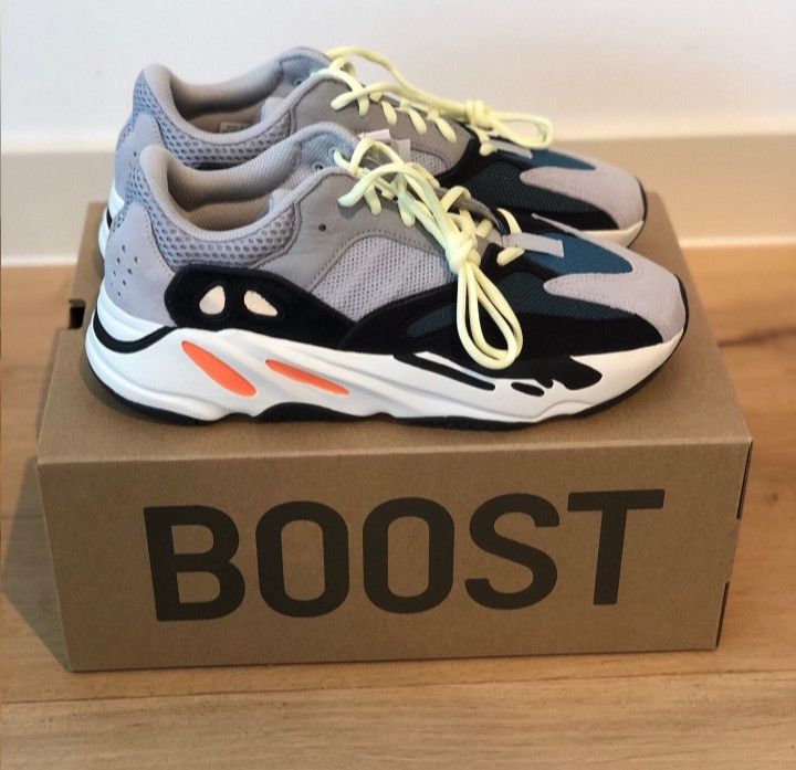 adidas kanye west yeezy 700
