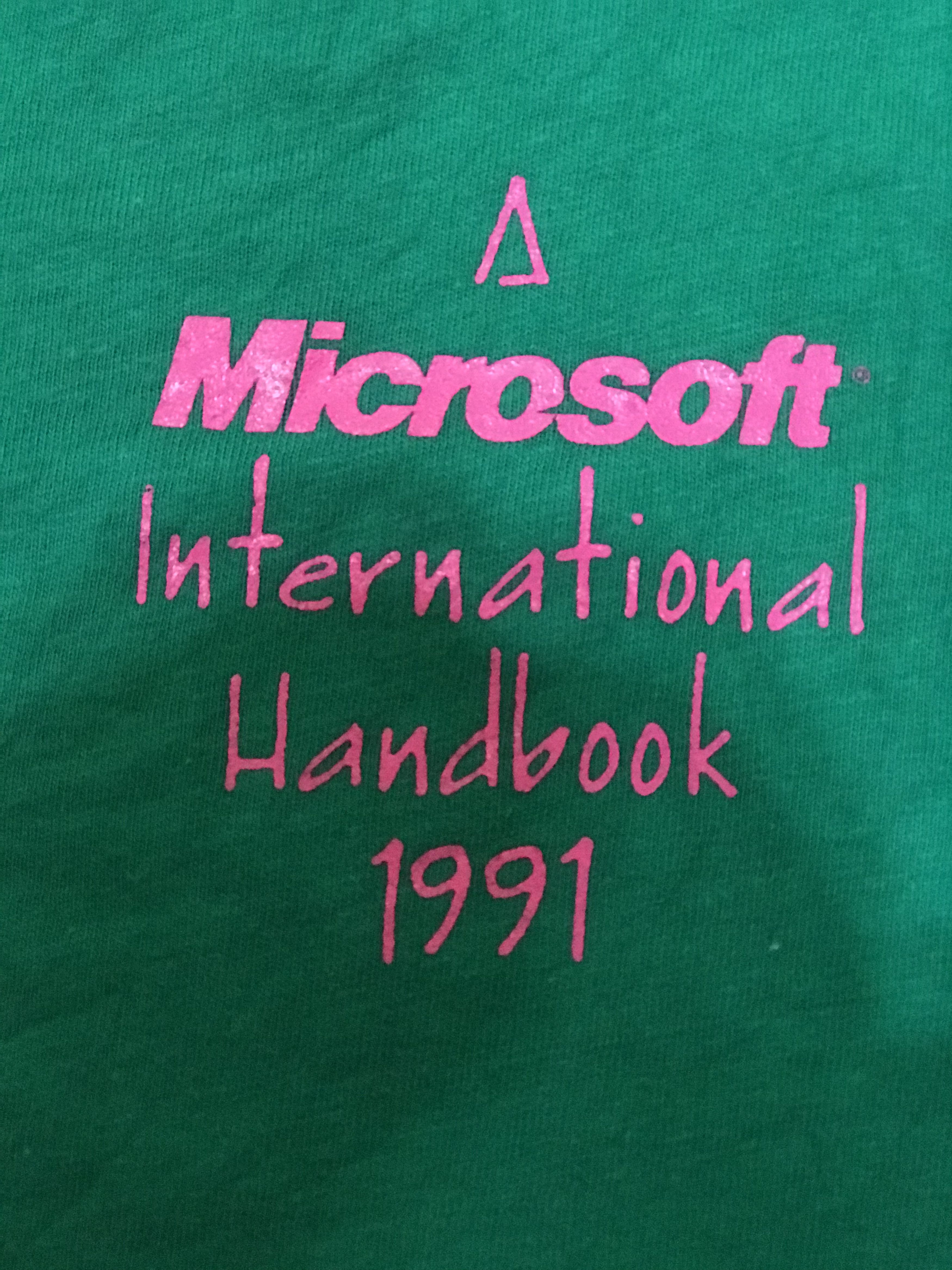 Hanes Vintage MICROSOFT International Handbook 1991 Tshirt USA Size US XL / EU 56 / 4 - 6 Thumbnail