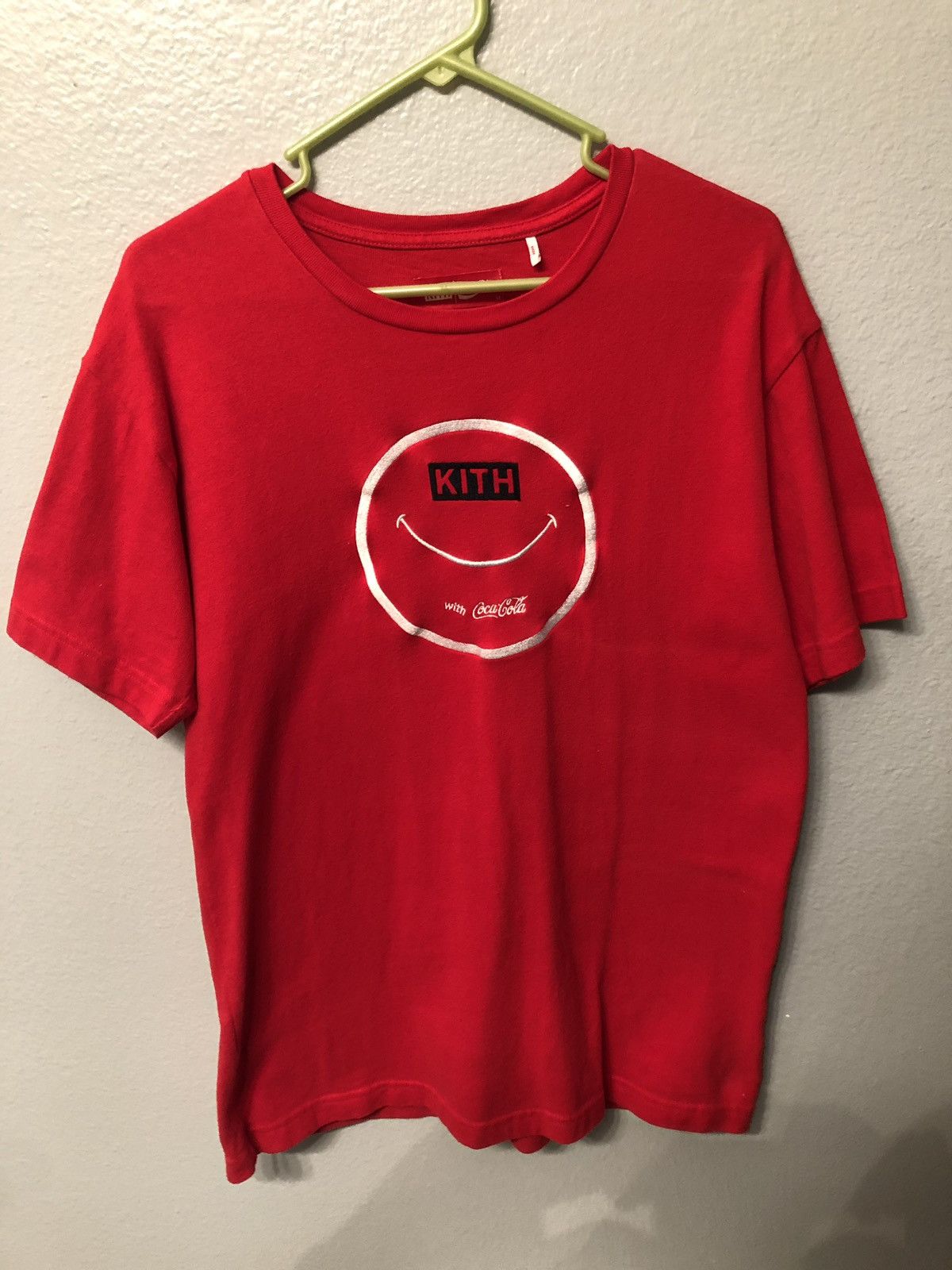 Kith Kith x Coke “Smile” Shirt Size US M / EU 48-50 / 2 - 1 Thumbnail