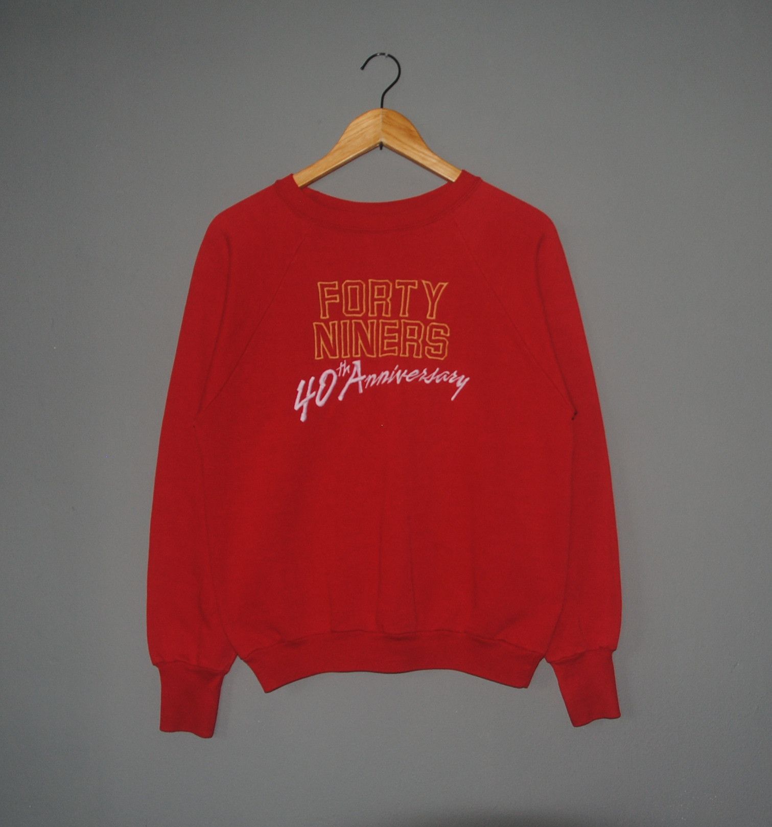 1986 San Francisco 49ers 40th Anniversary Sweatshirt Small Tops