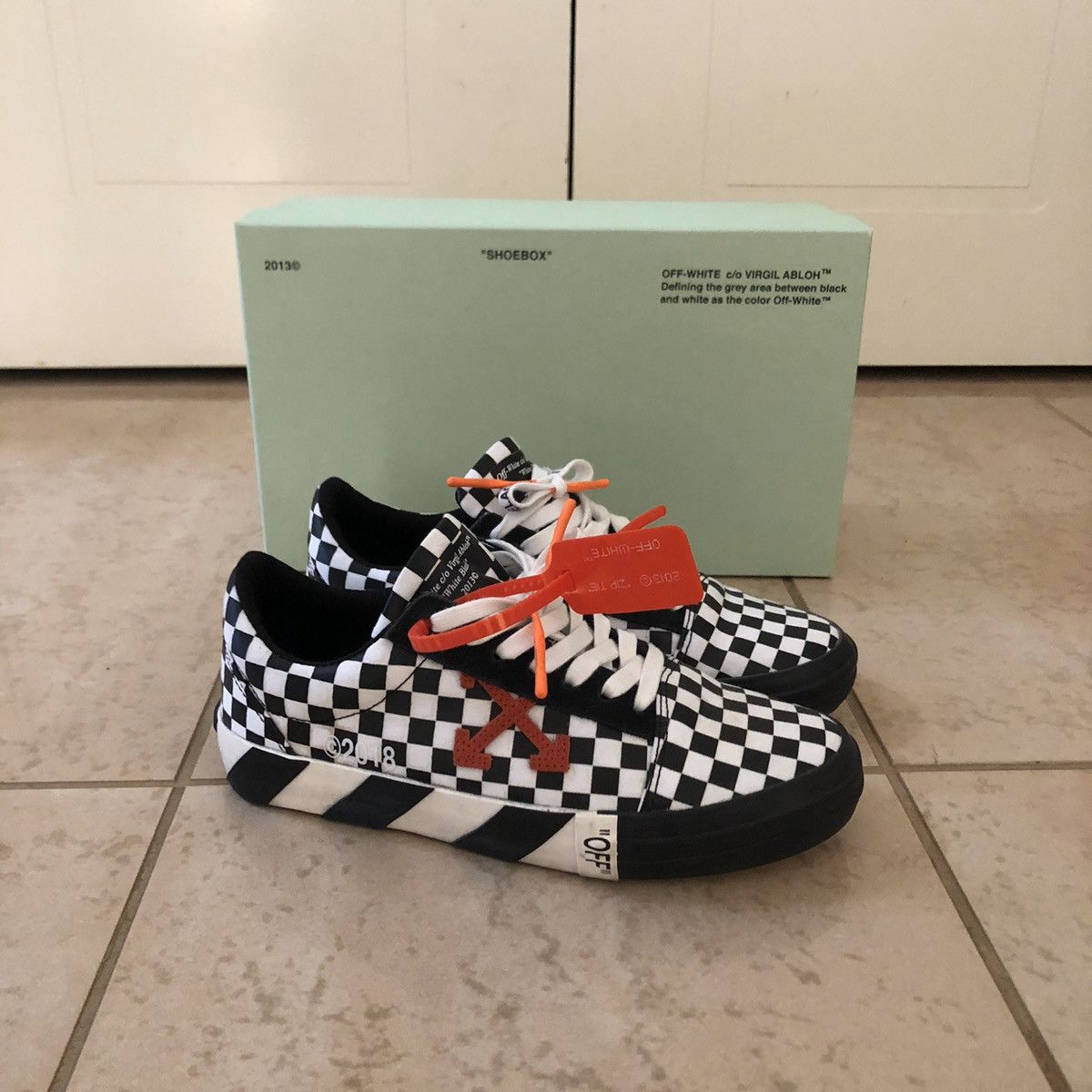 Off white checkered low top sneakers online