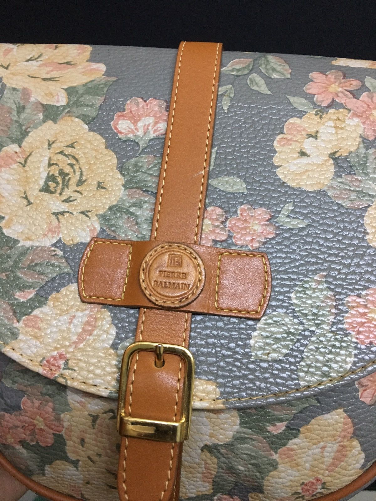 Pierre Balmain × Vintage Sling bag solid leather flower motif Size ONE SIZE - 2 Thumbnail