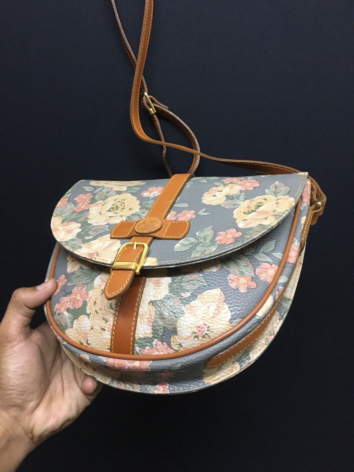 Pierre Balmain × Vintage Sling bag solid leather flower motif Size ONE SIZE - 3 Thumbnail