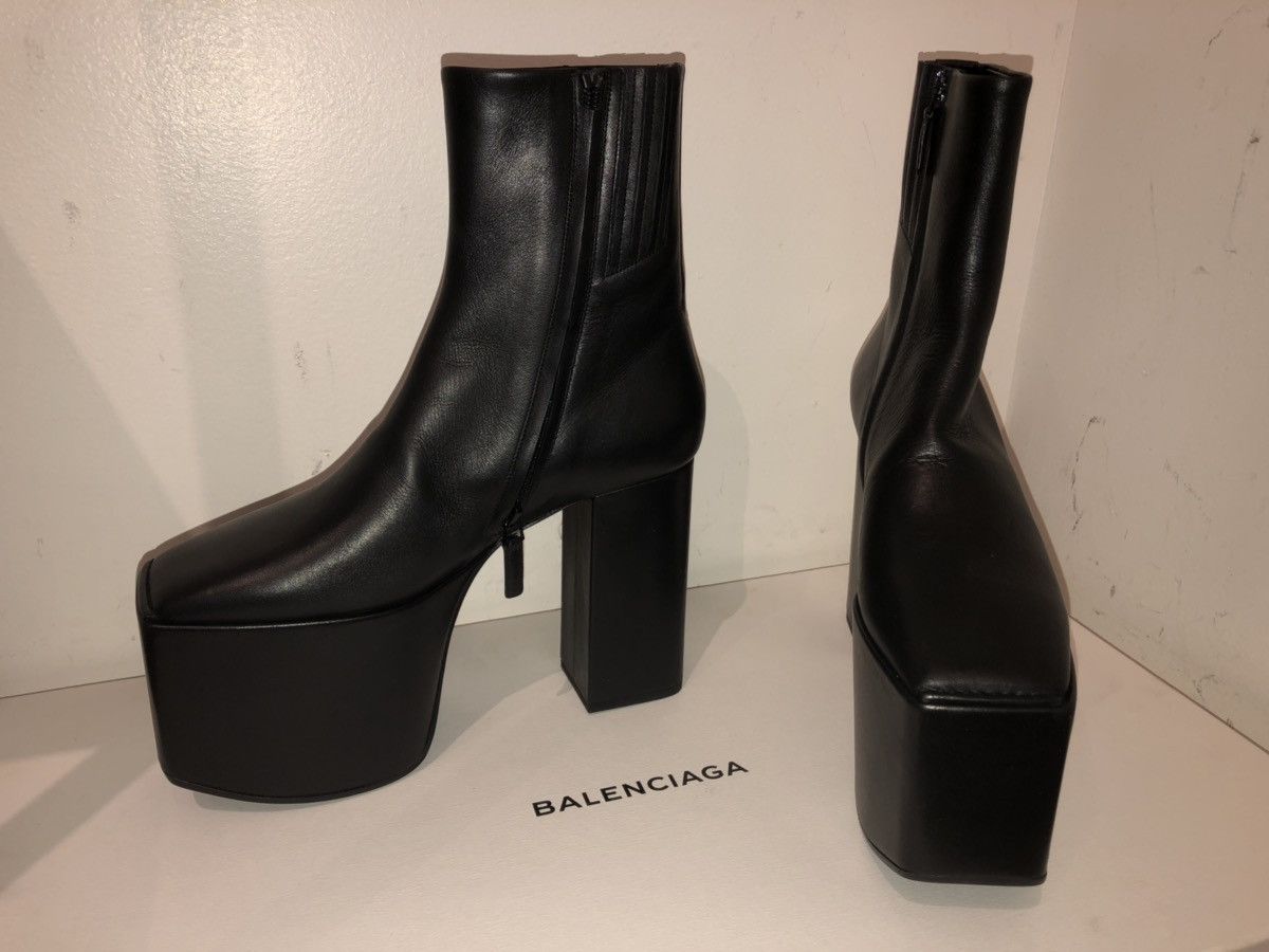 Balenciaga 42EU Balenciaga Tiaga Pointed Bootie Platform Boots