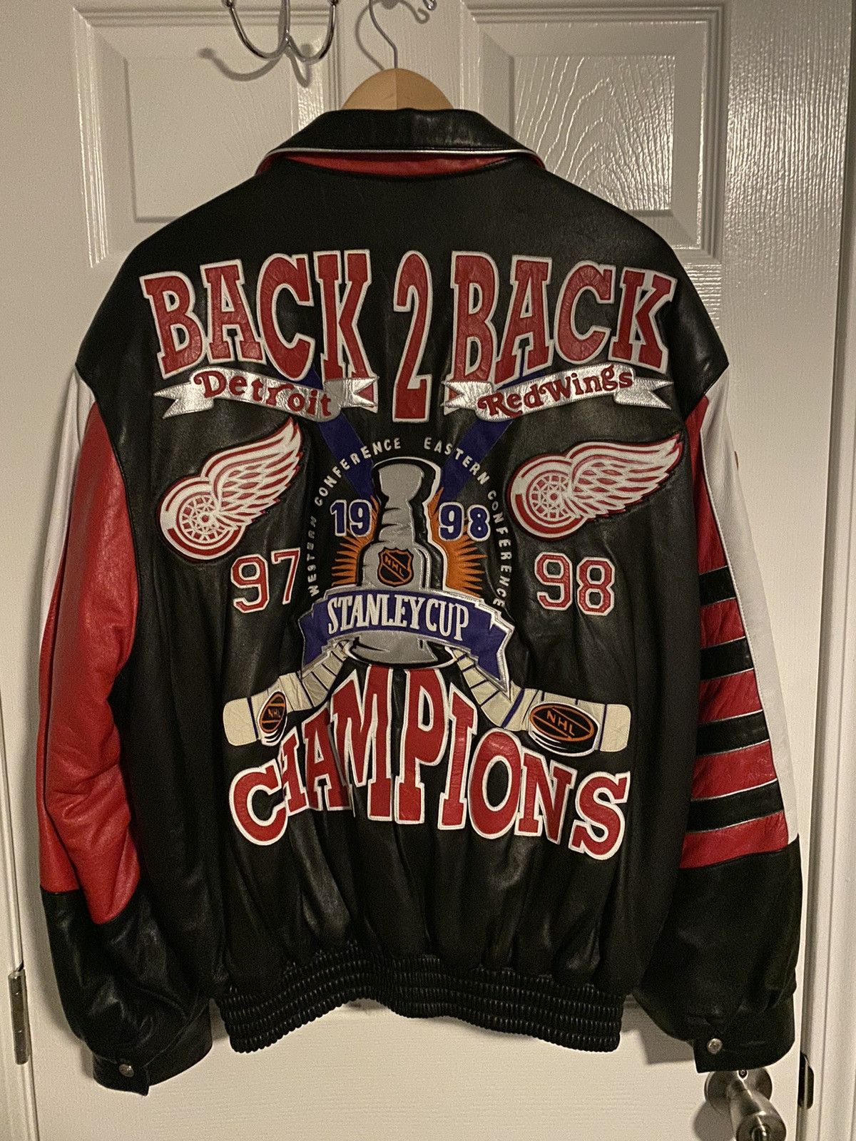 Champion Detroit shops Redwings Jacket