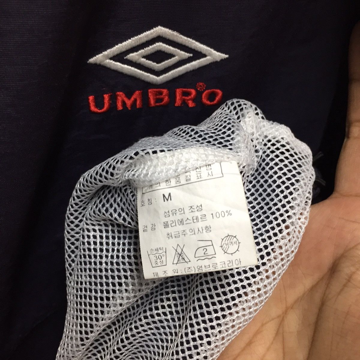 Umbro Umbro Windbreaker Jacket Sweater / Zipper up Size US L / EU 52-54 / 3 - 4 Thumbnail