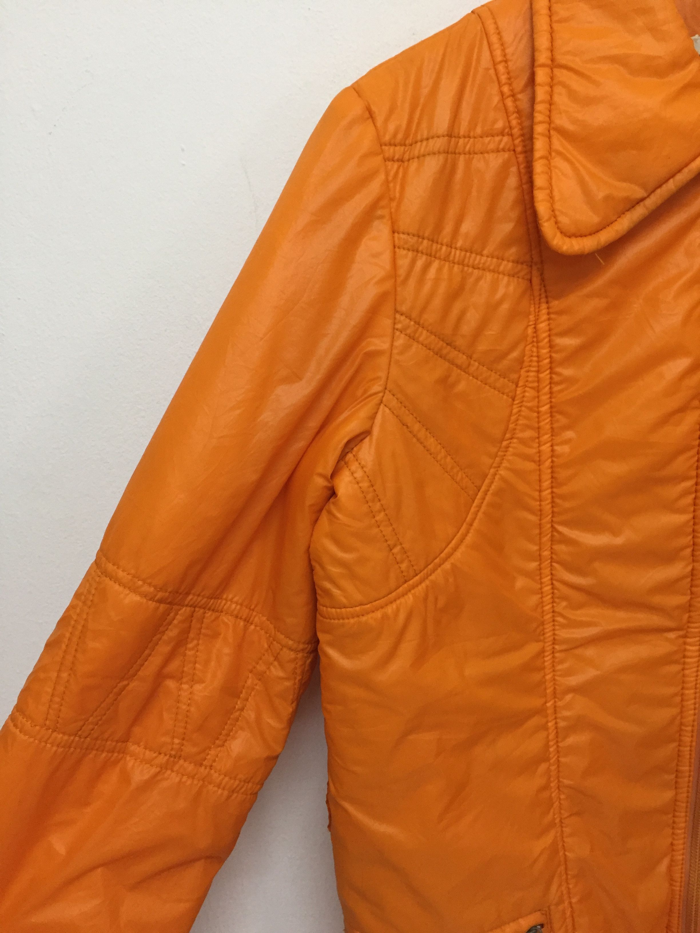 Moncler × Vintage 90's MONCLER orange down Jacket Size US S / EU 44-46 / 1 - 5 Thumbnail