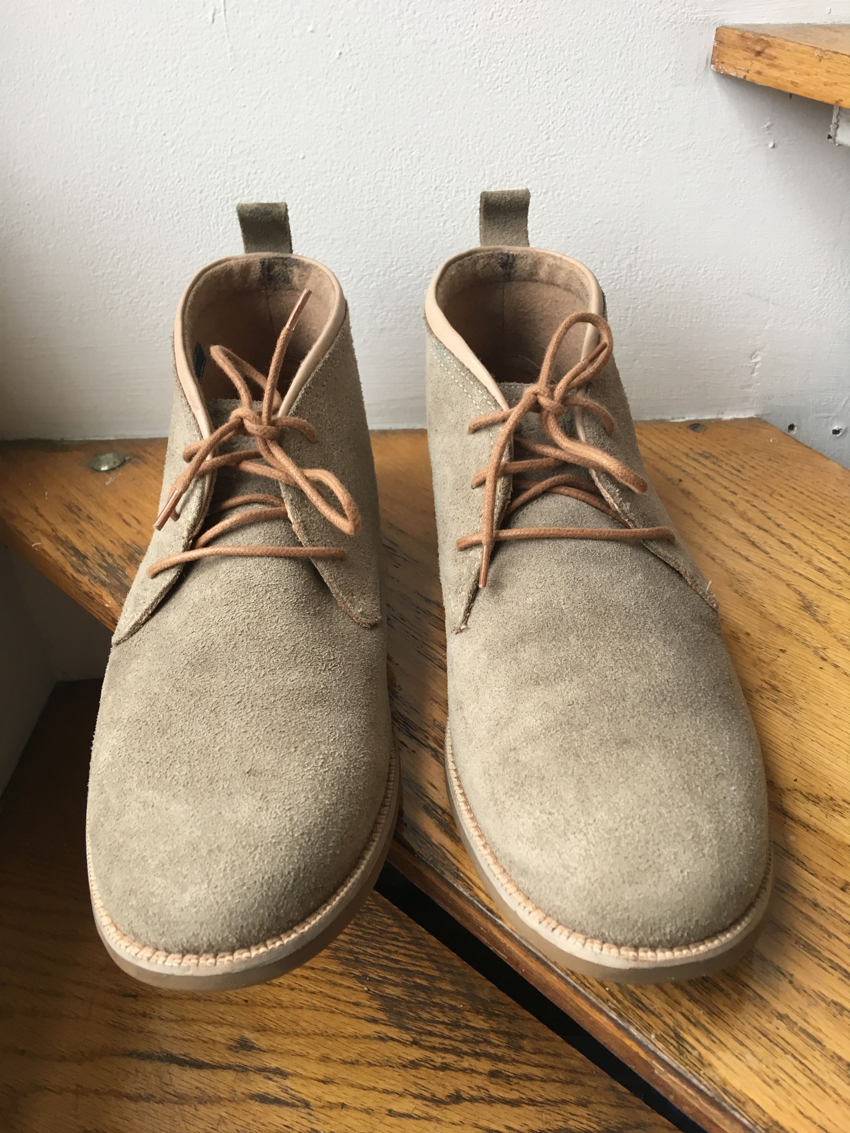 Cole Haan Beige Suede Chukka Boots Cole Haan Men main image 4