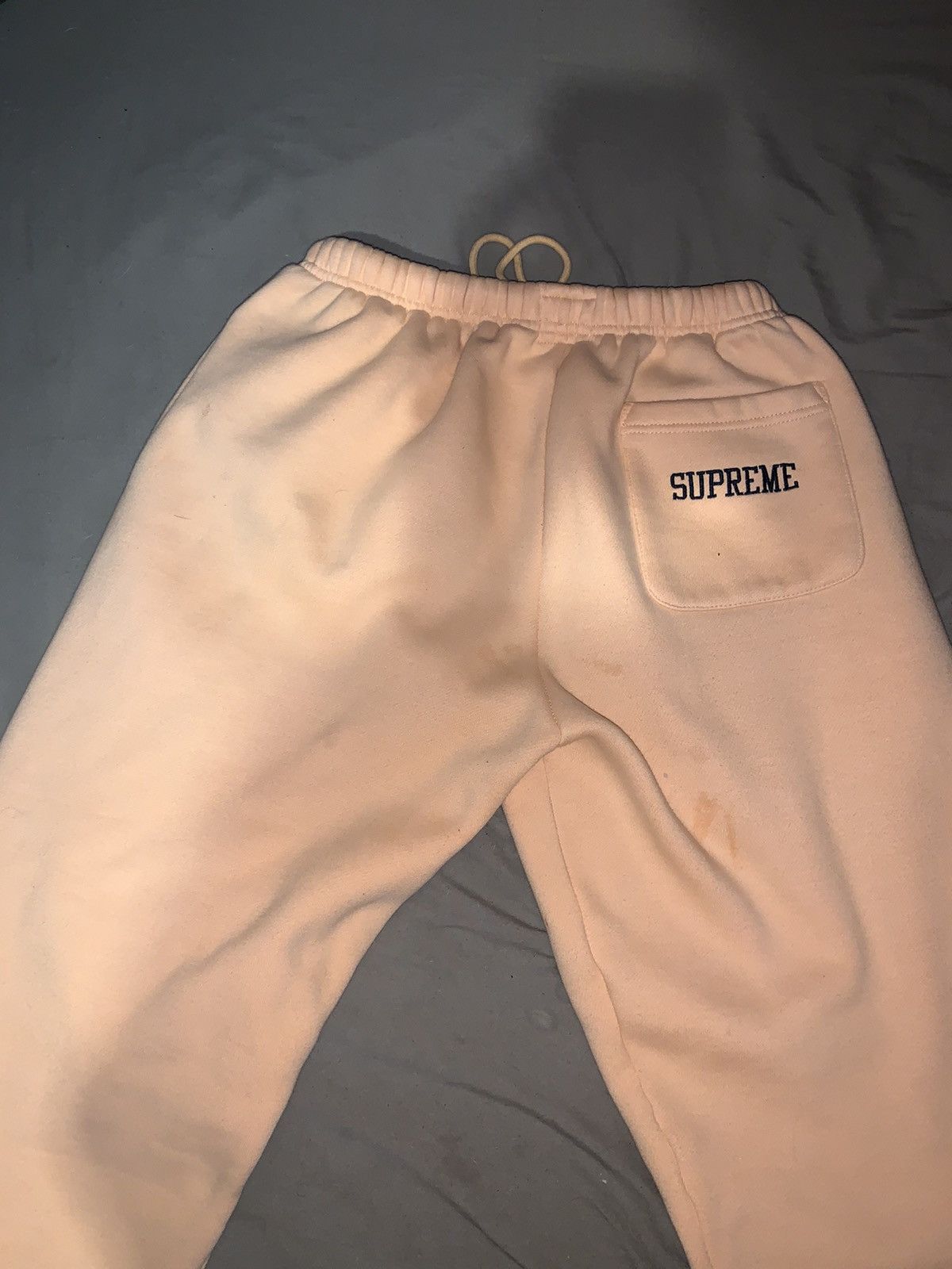 Champion sweater peach pants hotsell