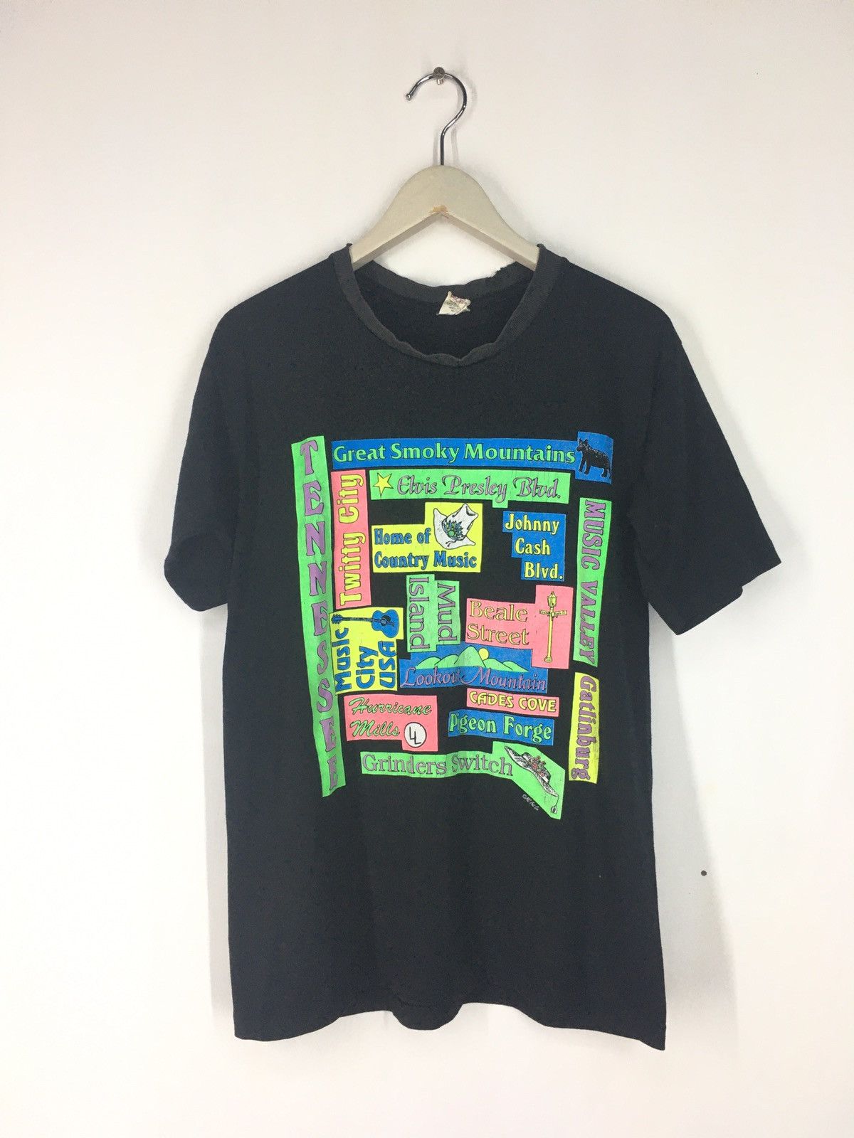 Vintage Vintage Home of Country Music t shirt Size US L / EU 52-54 / 3 - 1 Thumbnail