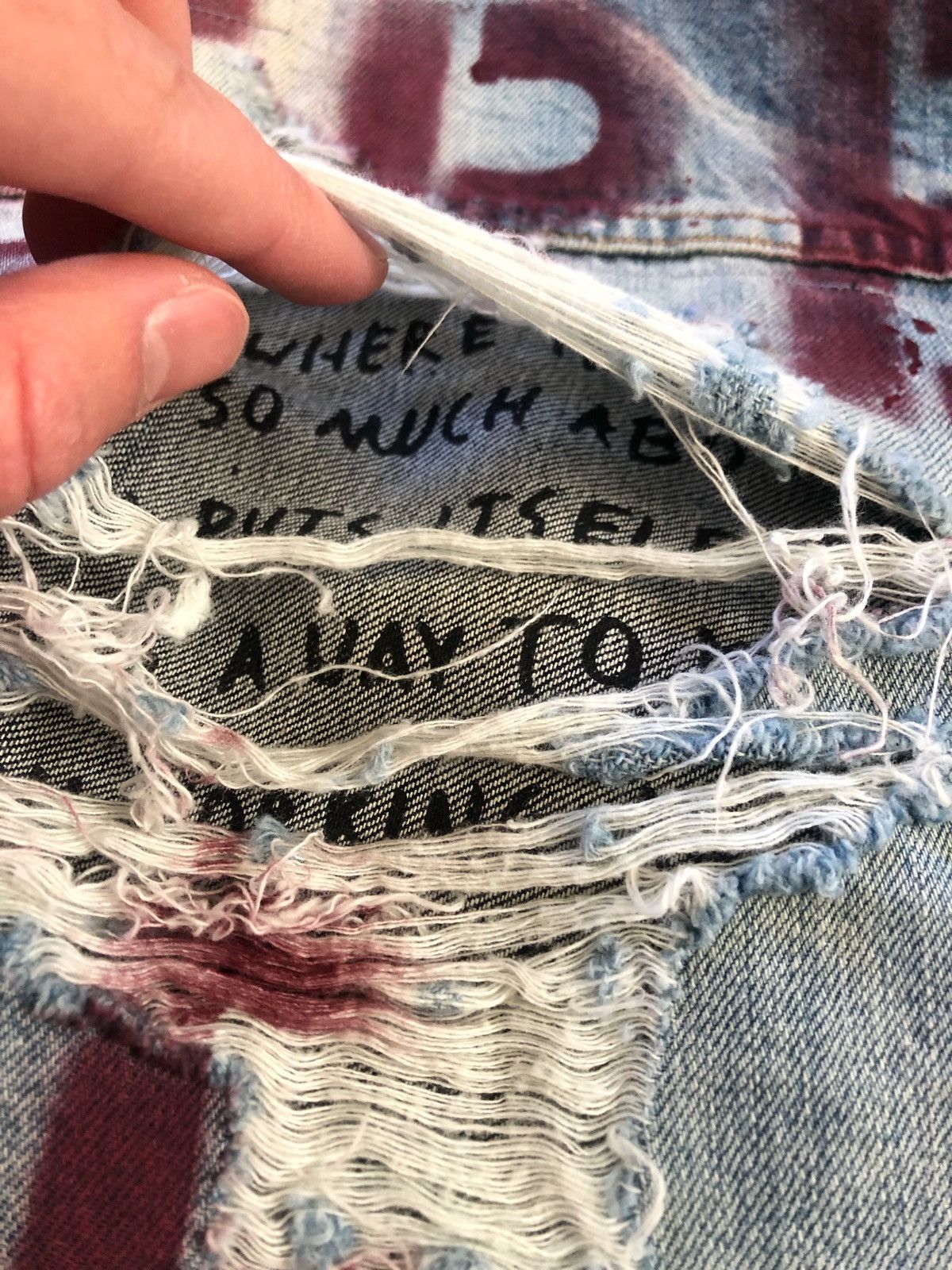Warren Lotas 2500$ SS18 Beatiful Women Oversized Distressed Denim Jacket Size US XL / EU 56 / 4 - 3 Thumbnail